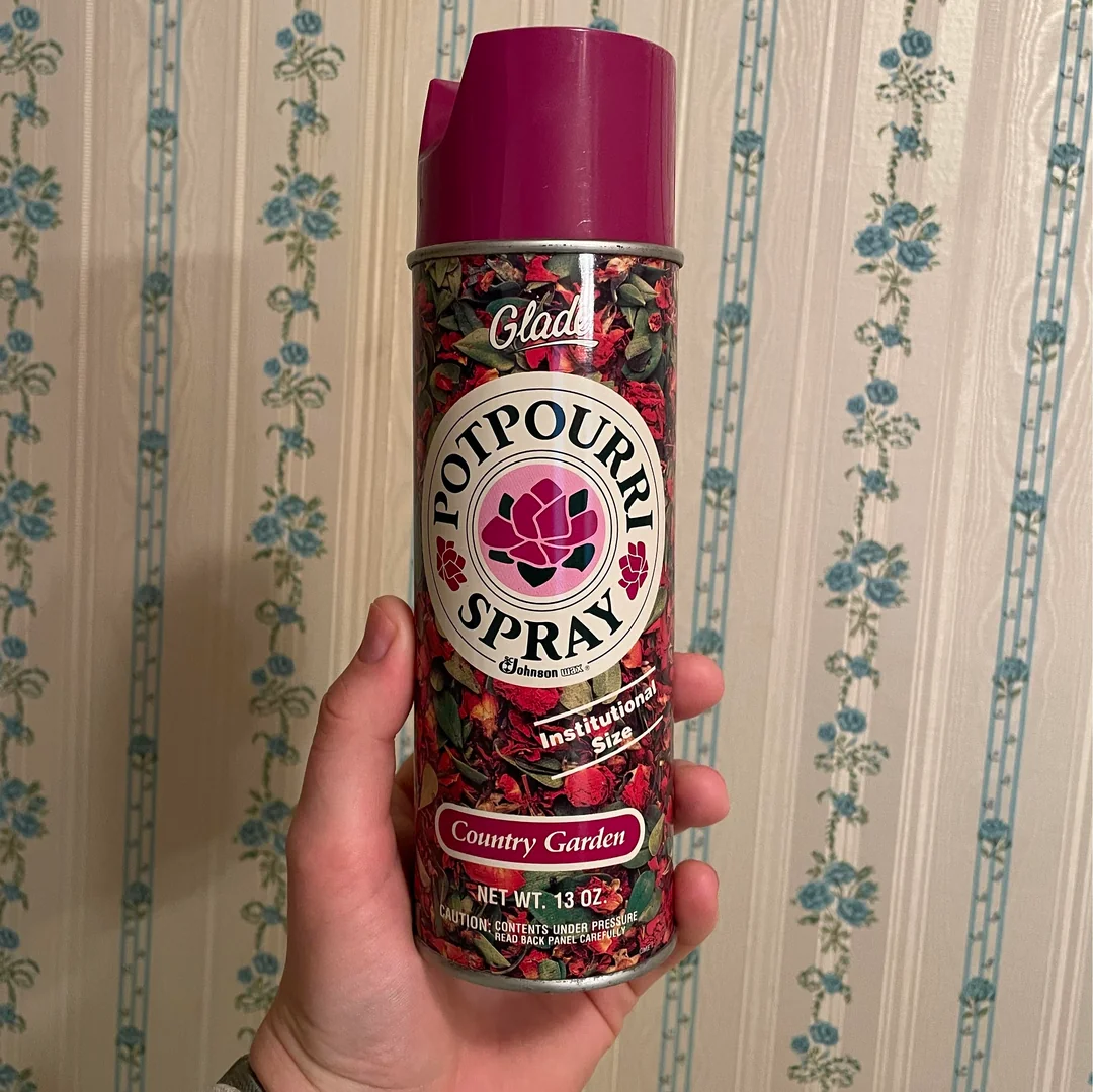 Glade potpourri spray