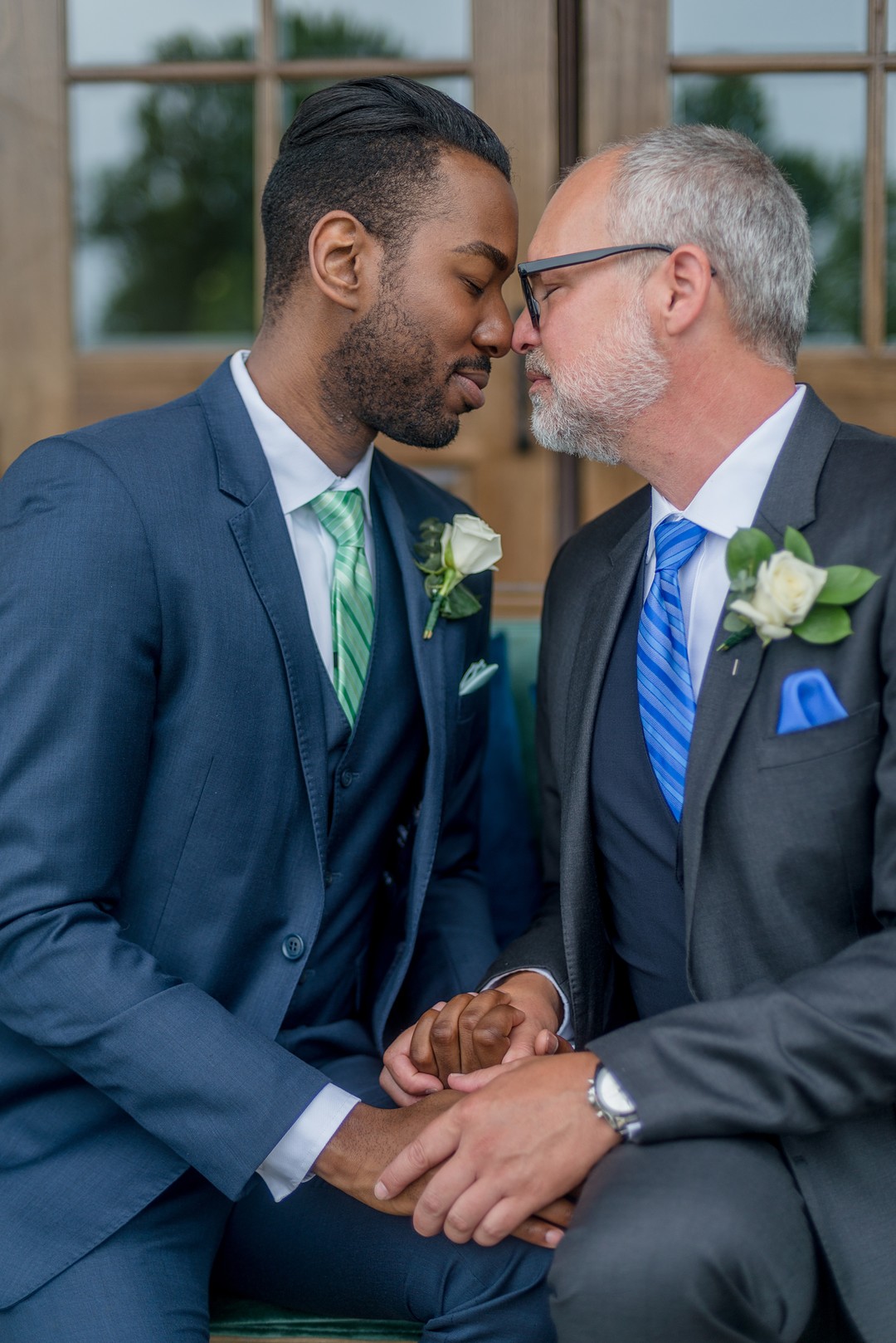 Columbus wedding planner - gay wedding - blue and green wedding colors - cincinnati wedding designer - wedding planning cincinnati