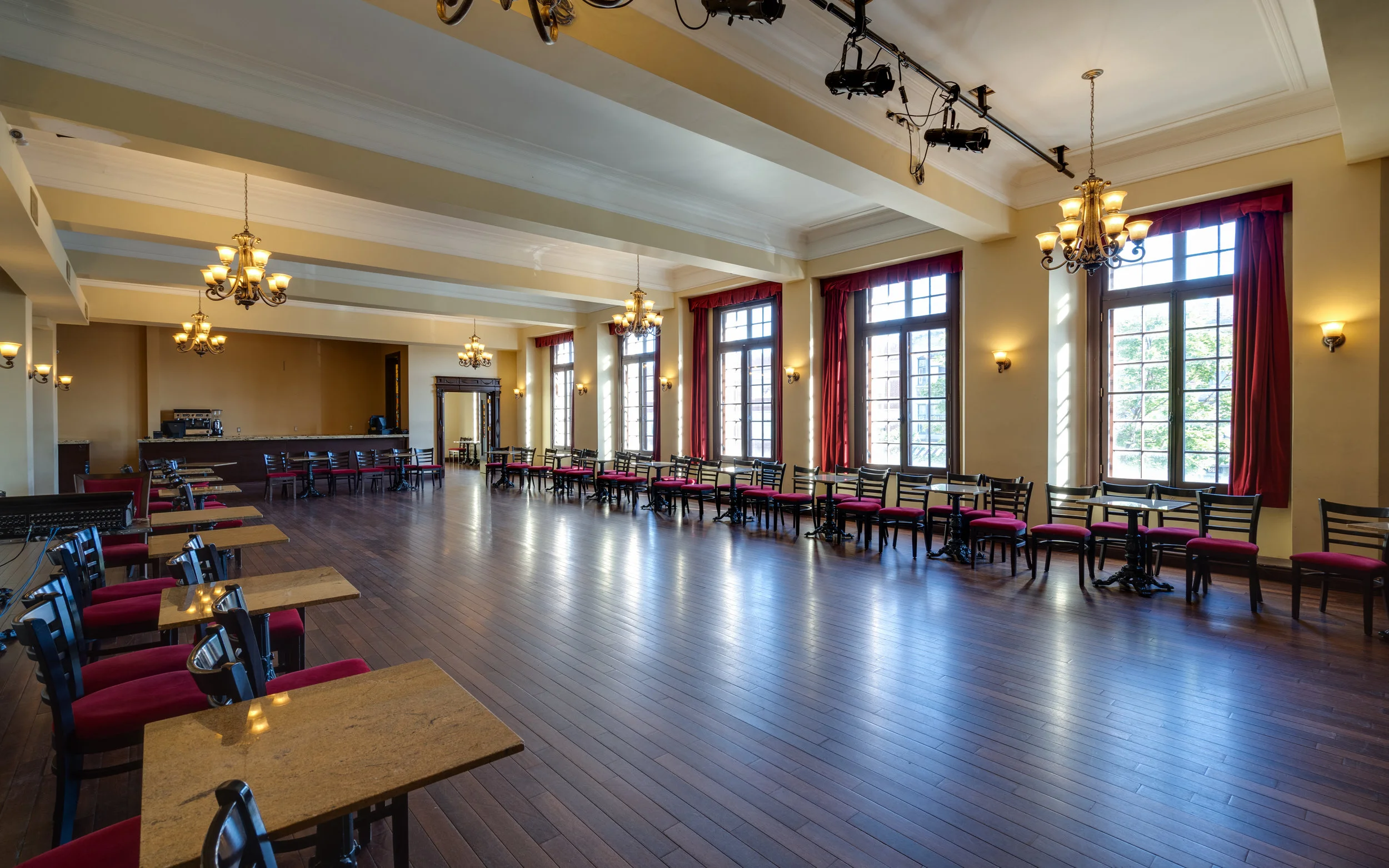 Halls — Théâtre Rialto