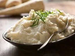garlic mashed parsnip potatoes.jpg