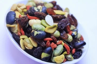 Nut-Free Trail Mix.jpg