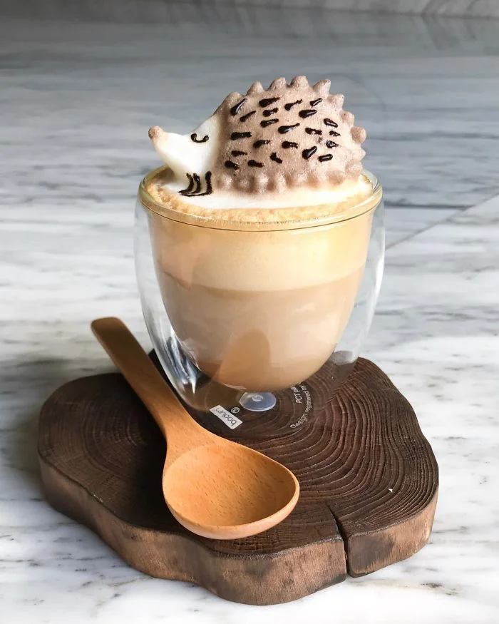 Cold 3D Latte Art via Colourful Rebel