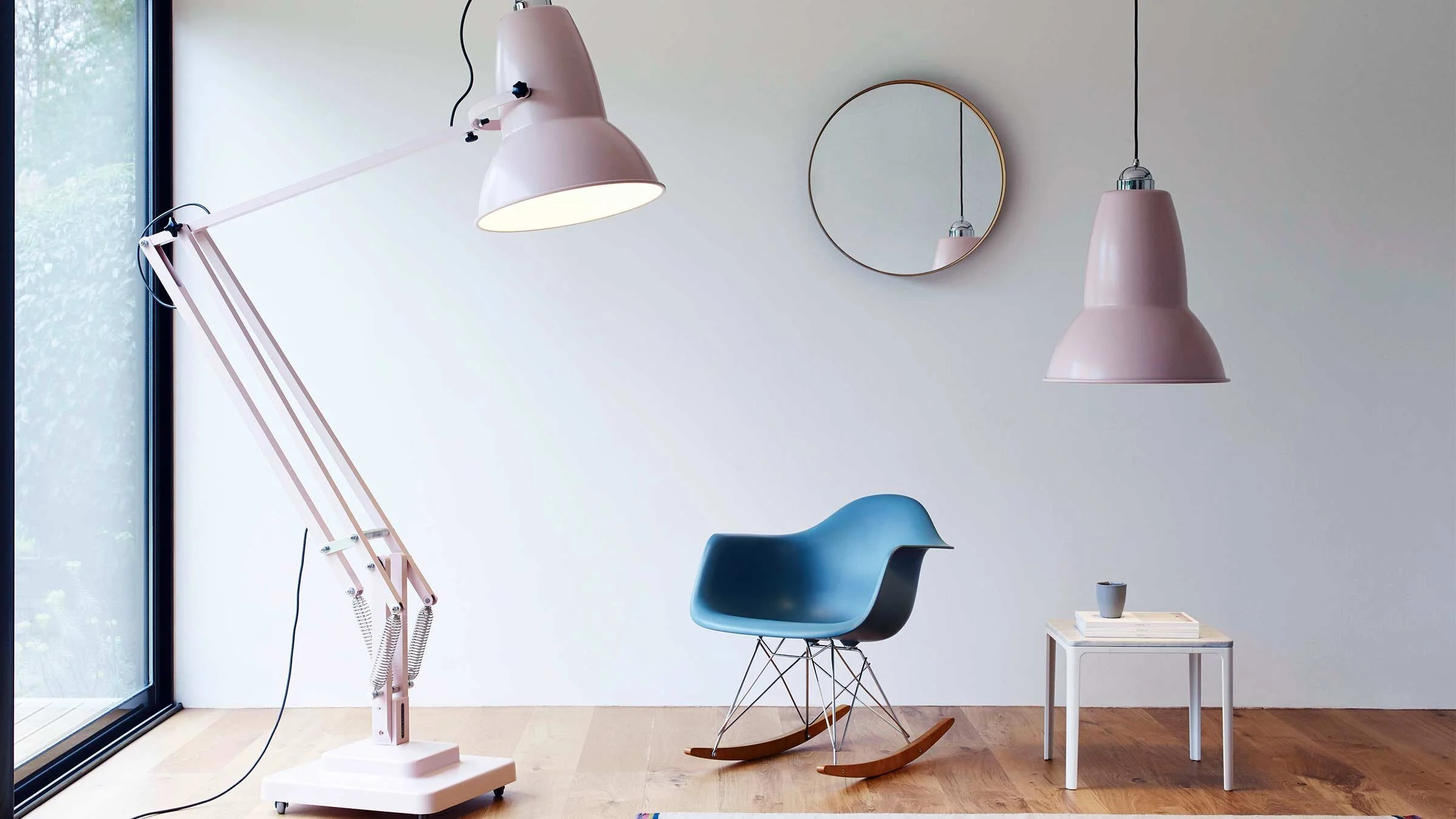 Anglepoise-giant-pink-lamp.jpg