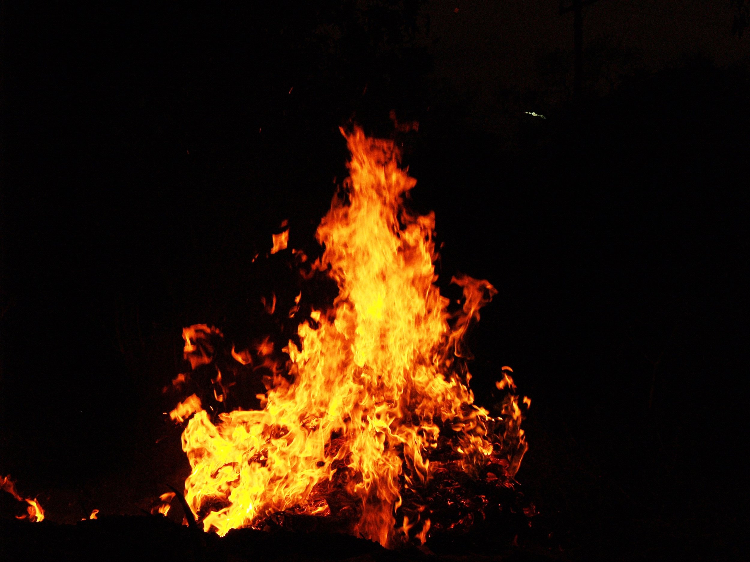 background-blaze-blazing-216621.jpg