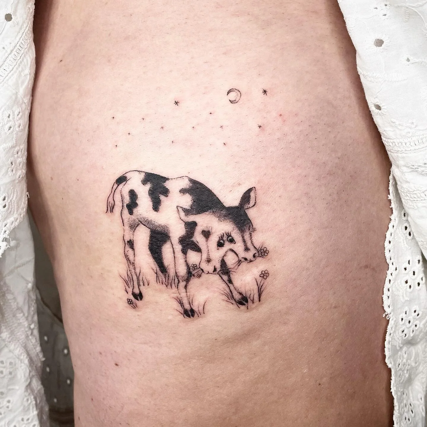 Thank you, again @whtnay 🐄 

#cowtattoo #twoheadedcowtattoo #twoheadedcalf #freshink #pnwtattooartist #portlandtattooartist #finelinetattoo #blackworkerssubmission #qttr #blackworktattoo #oregontattooartist #portlandtattoo #oregontattoo #twoheadedco