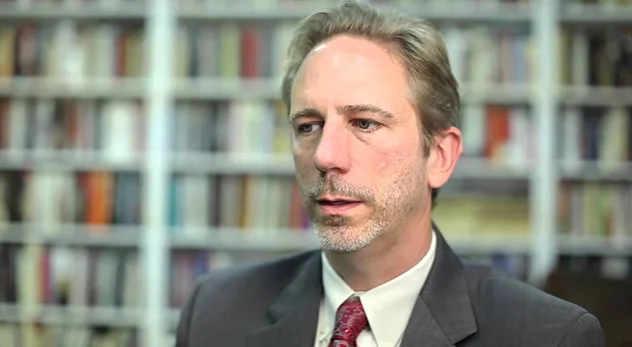 Leading Evangelical Ethicist Is Now Pro-LGBT