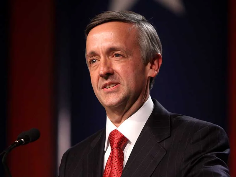 Why Pastor Robert Jeffress’ Interview With Sean Hannity Was So Maddening To So Many