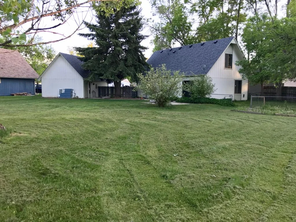 62 Powder Horn Pl.jpg
