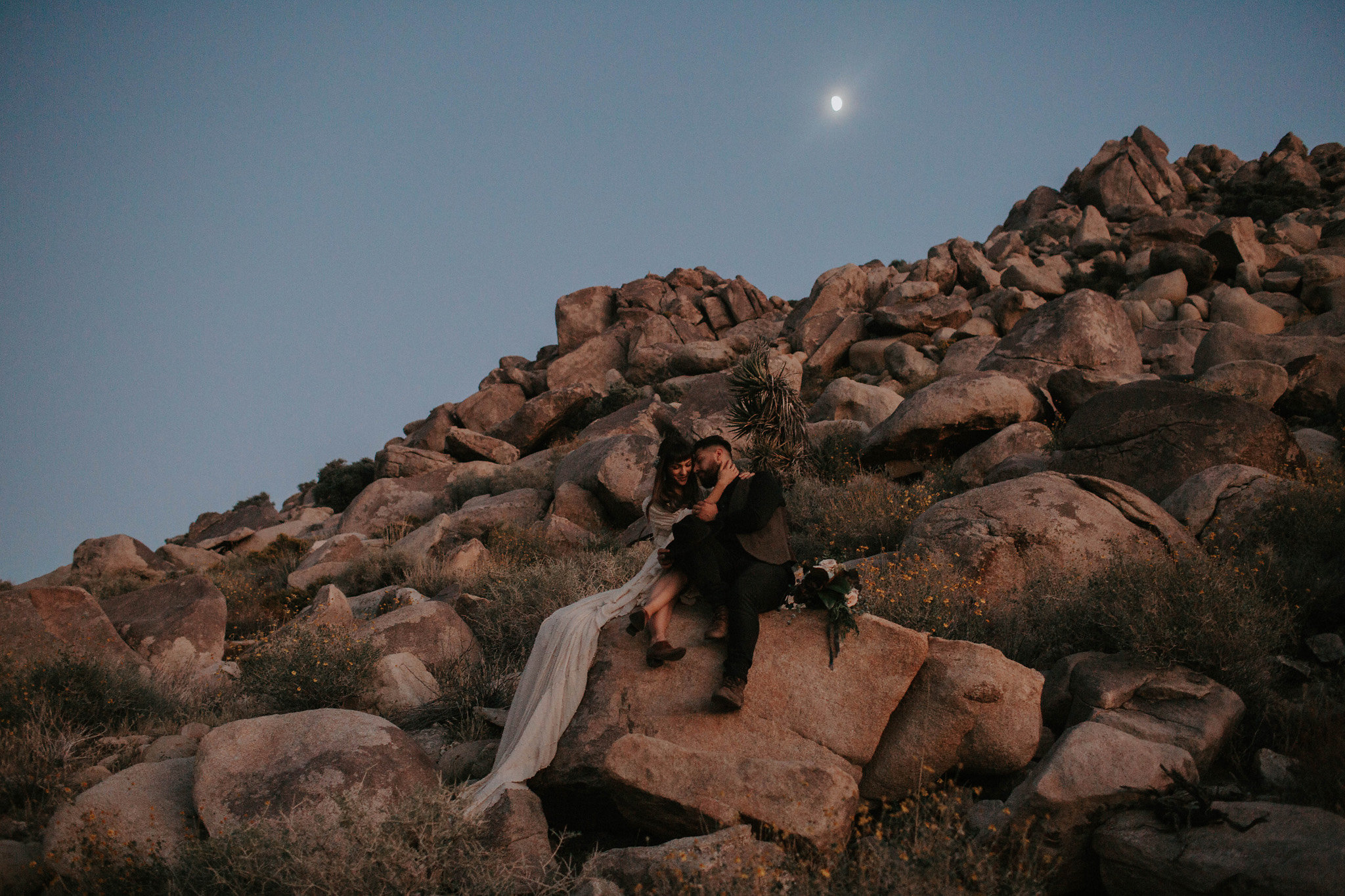 Joshua-Tree-Airbnb-Elopement-36.jpg