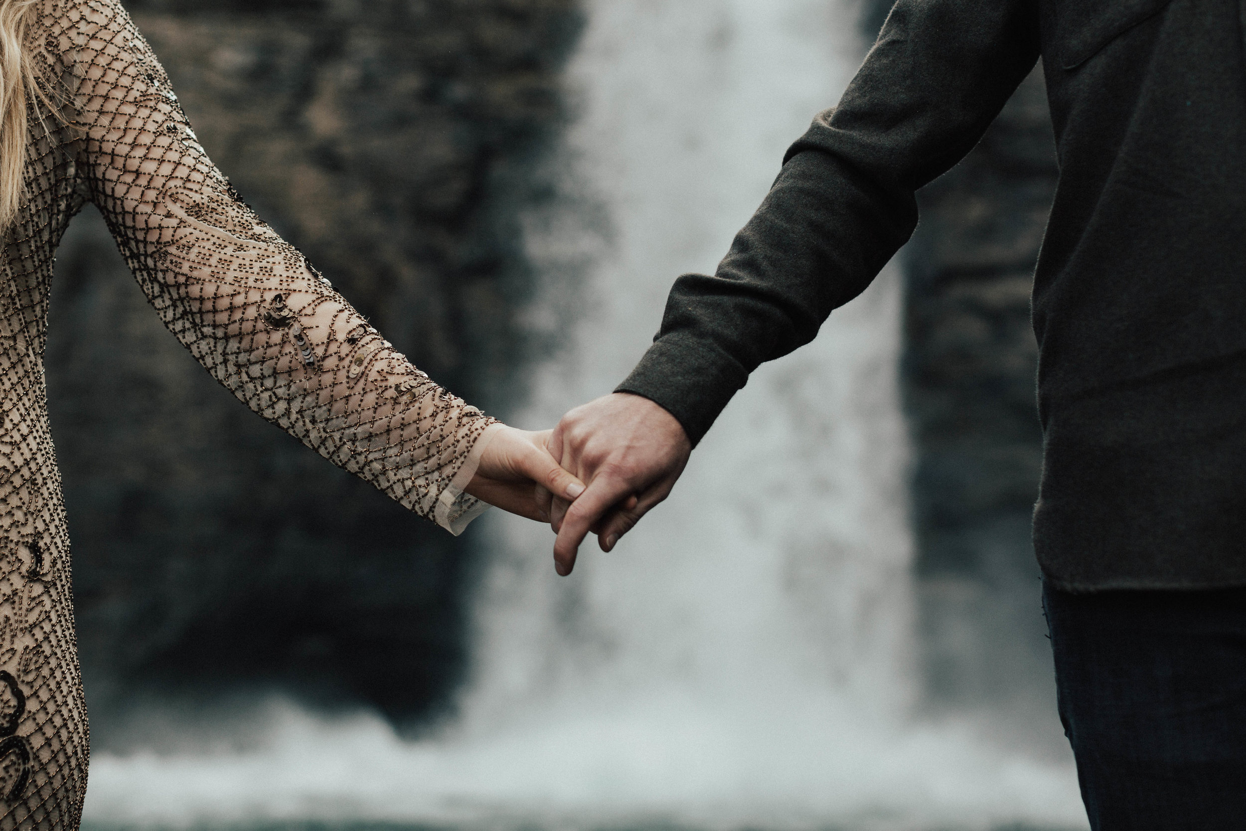 Outdoor engagement session in Banff by Michelle Larmand Photography