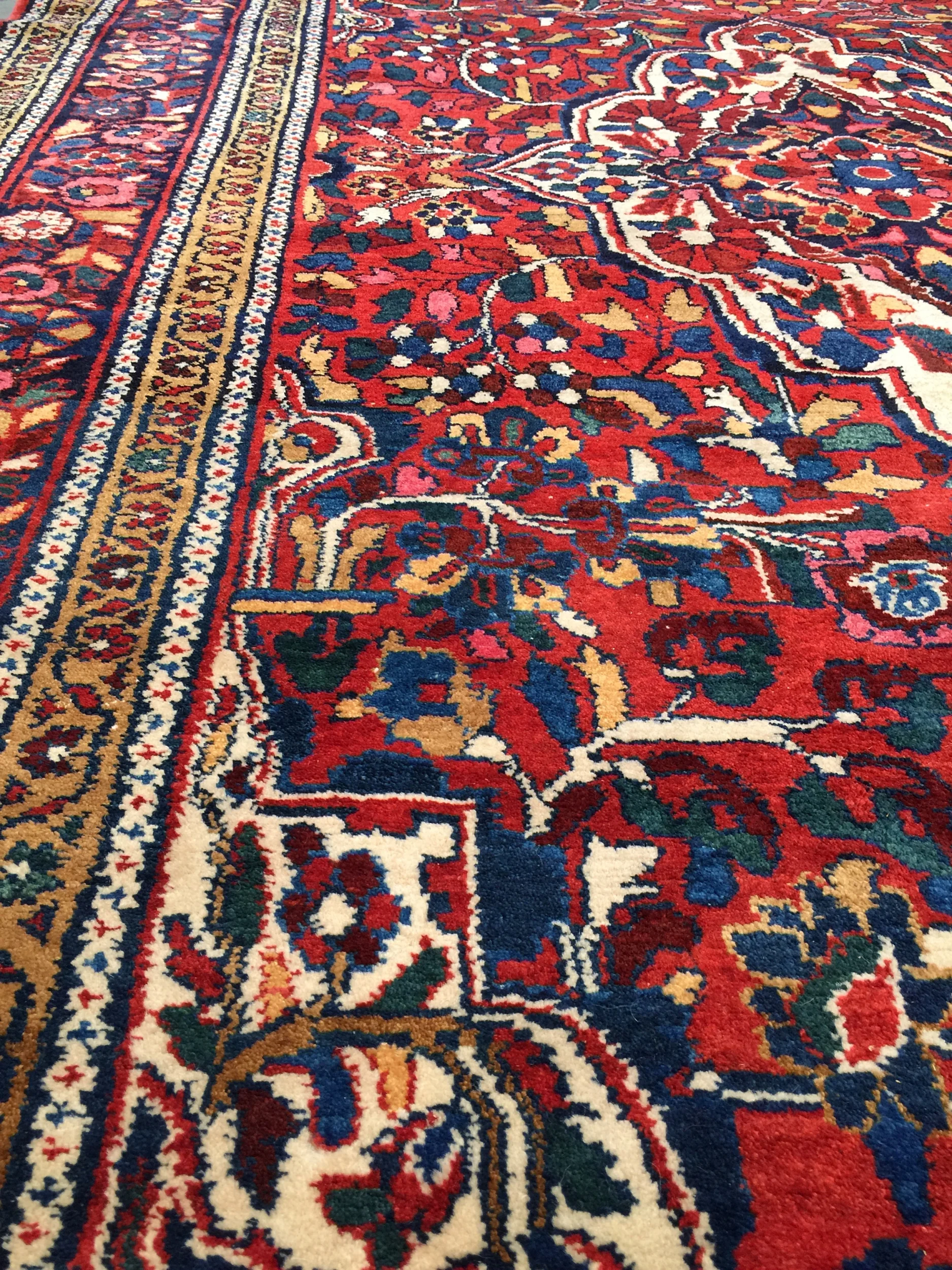 bakhtiari rug