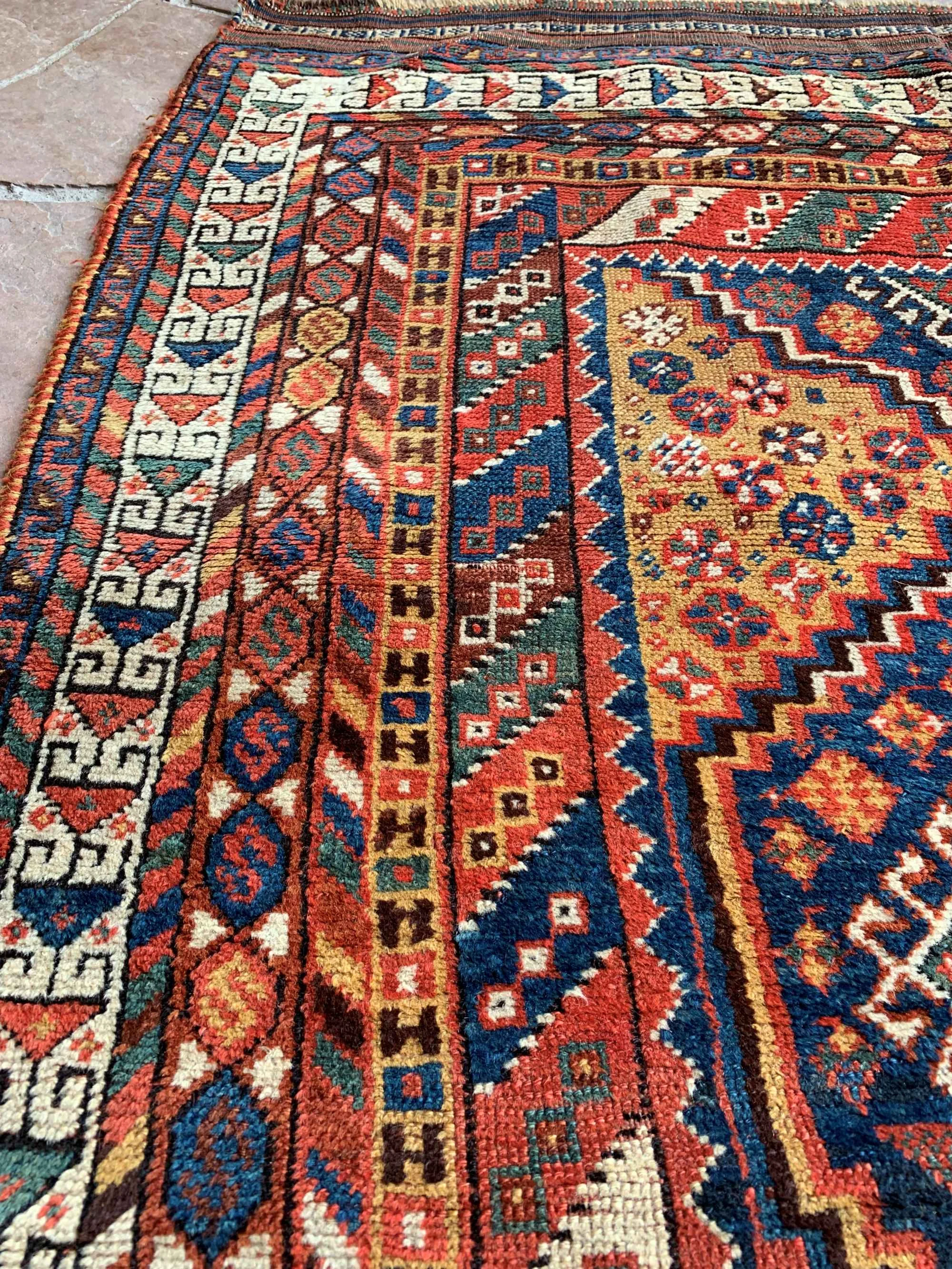 tribal rugs antique
