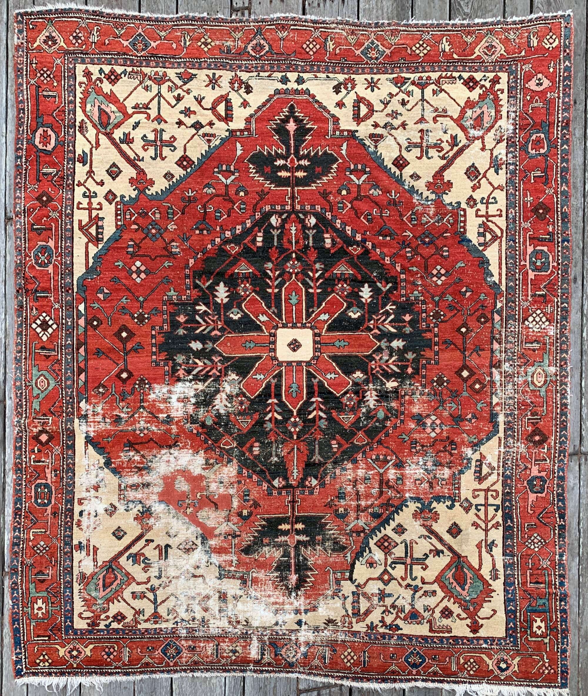 antique serapi rugs heriz