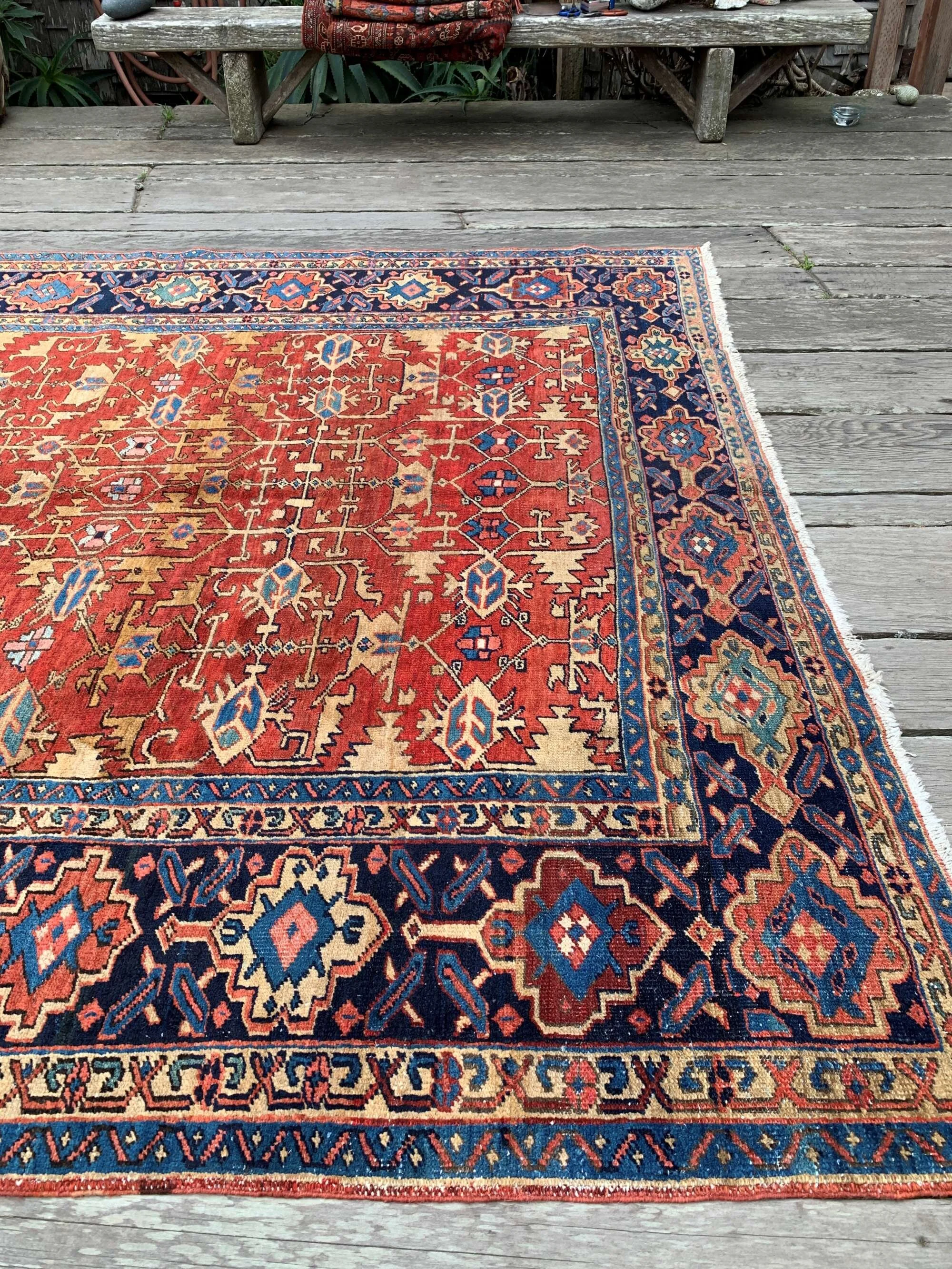 antique heriz rugs