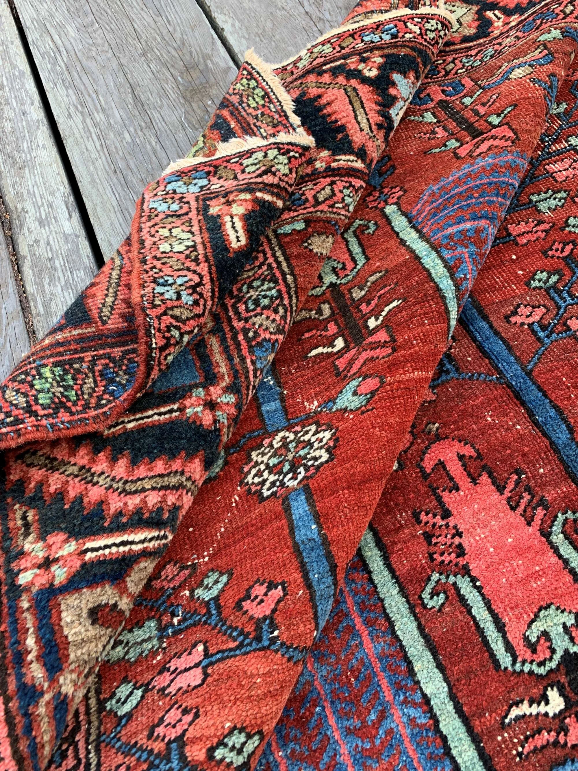 antique heriz rugs
