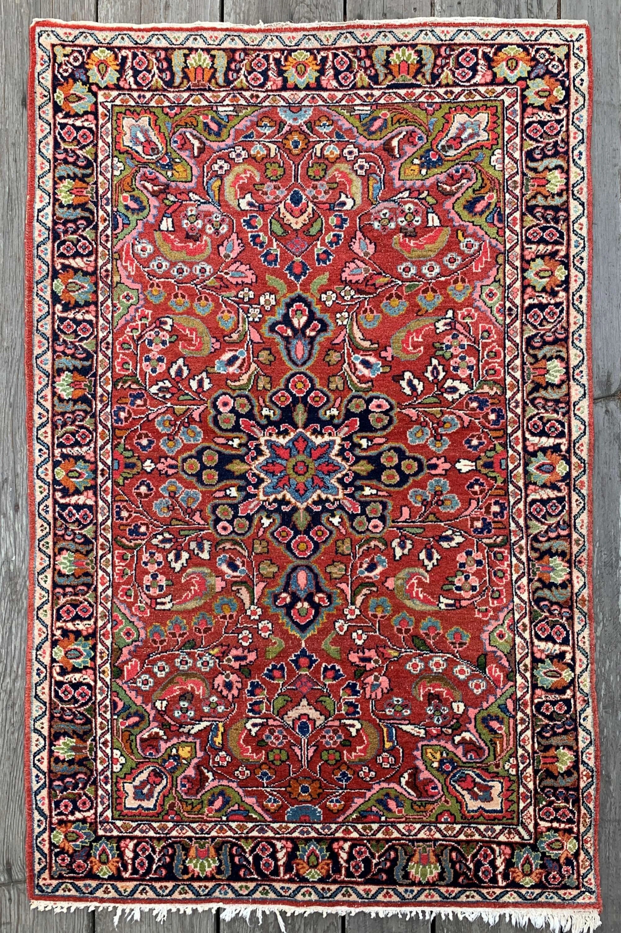 Persian Mahal Rug 4'4"x6'10" Colorful Floral Beauty
