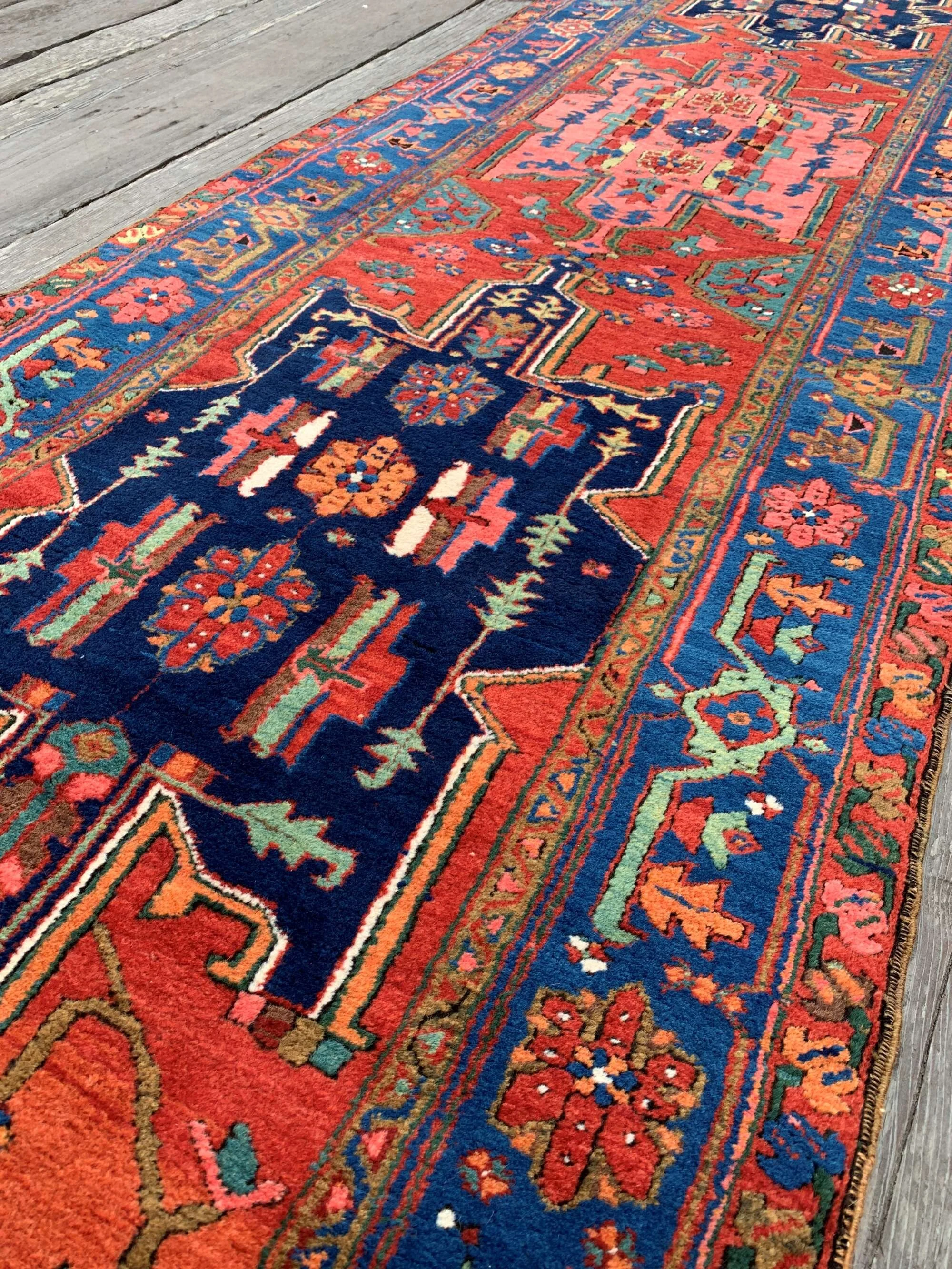 antique heriz serapi rug