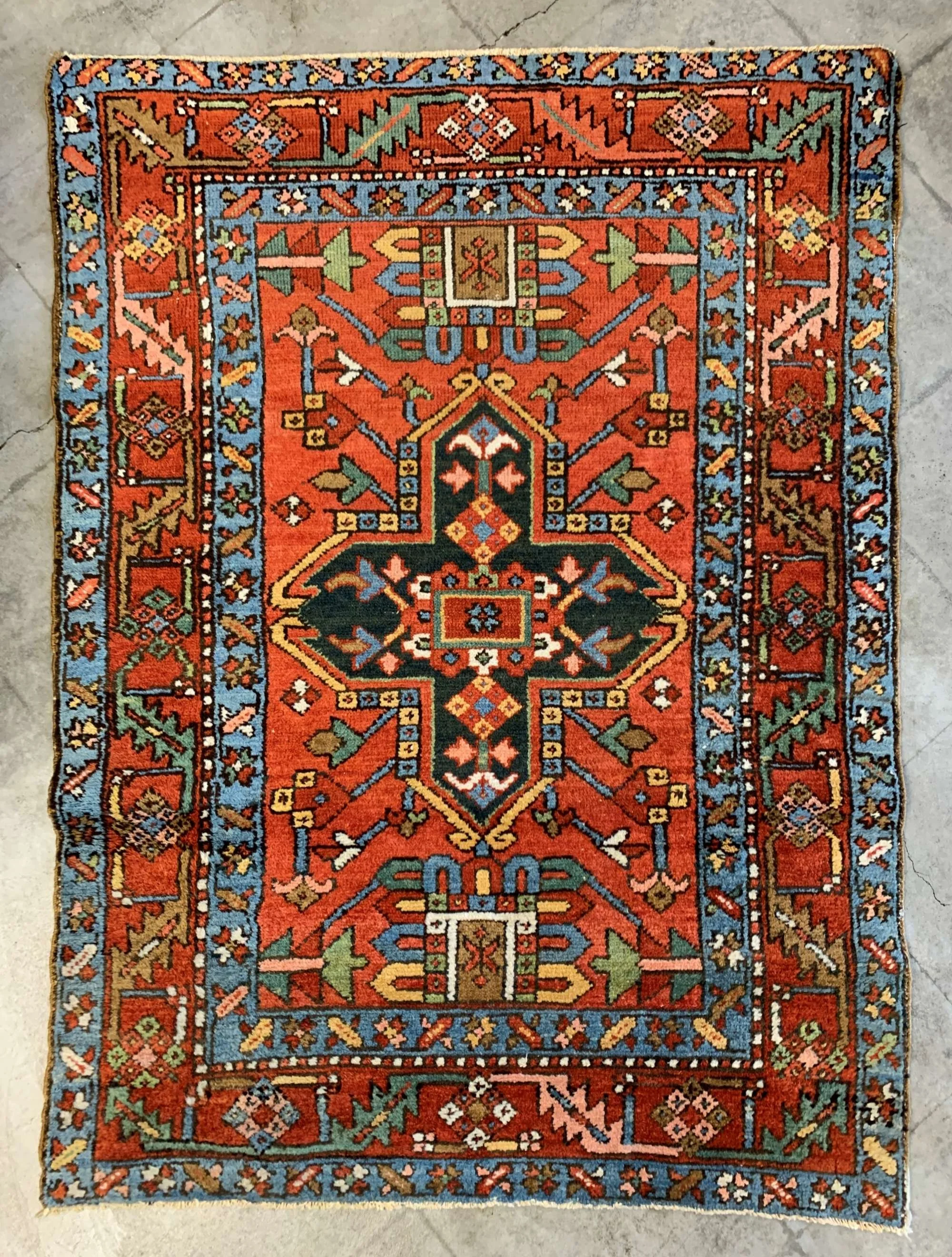 antique heriz serapi rug