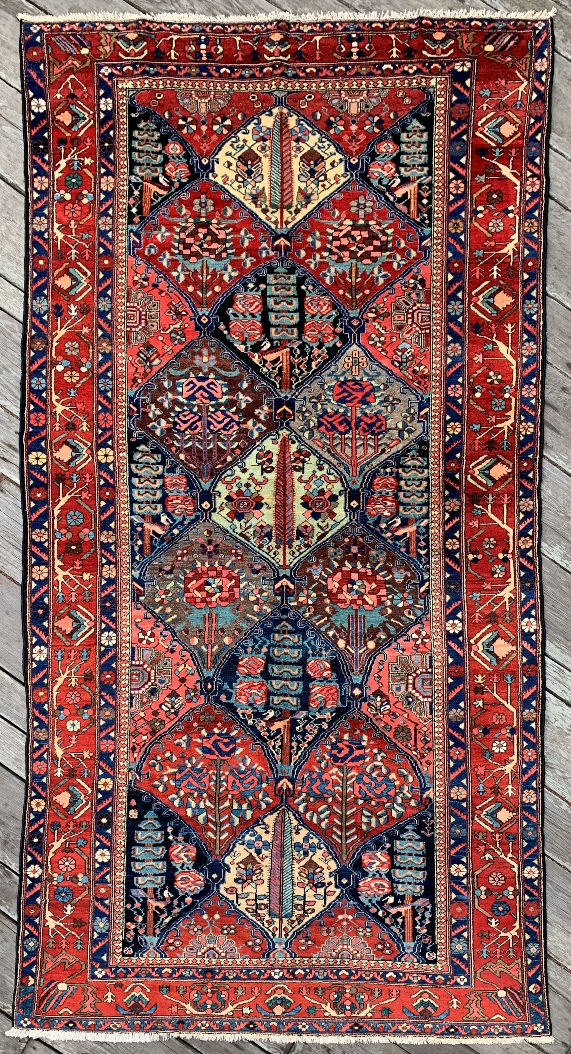 Iranian tribal rug 大判 Persian Tribal Zanjan Rug ~1960, Geometric Design | CarpetShip