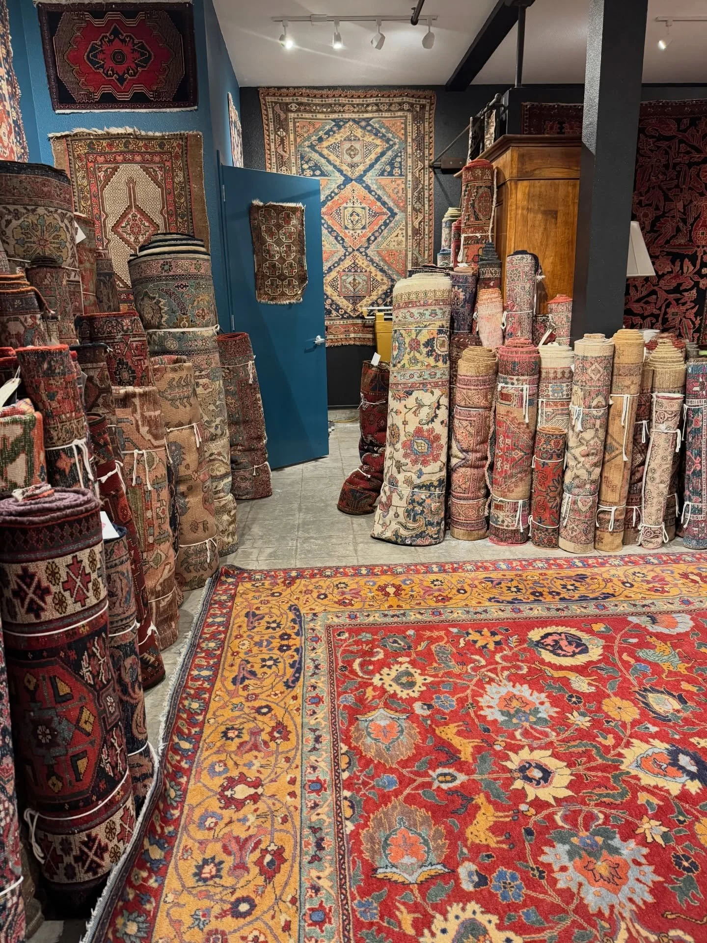 Yes folks, once again, it is fantasy Friday! What do you think of this Sparta Turkish animal rug? Dates to the 1930s and has lovely wool and colors.