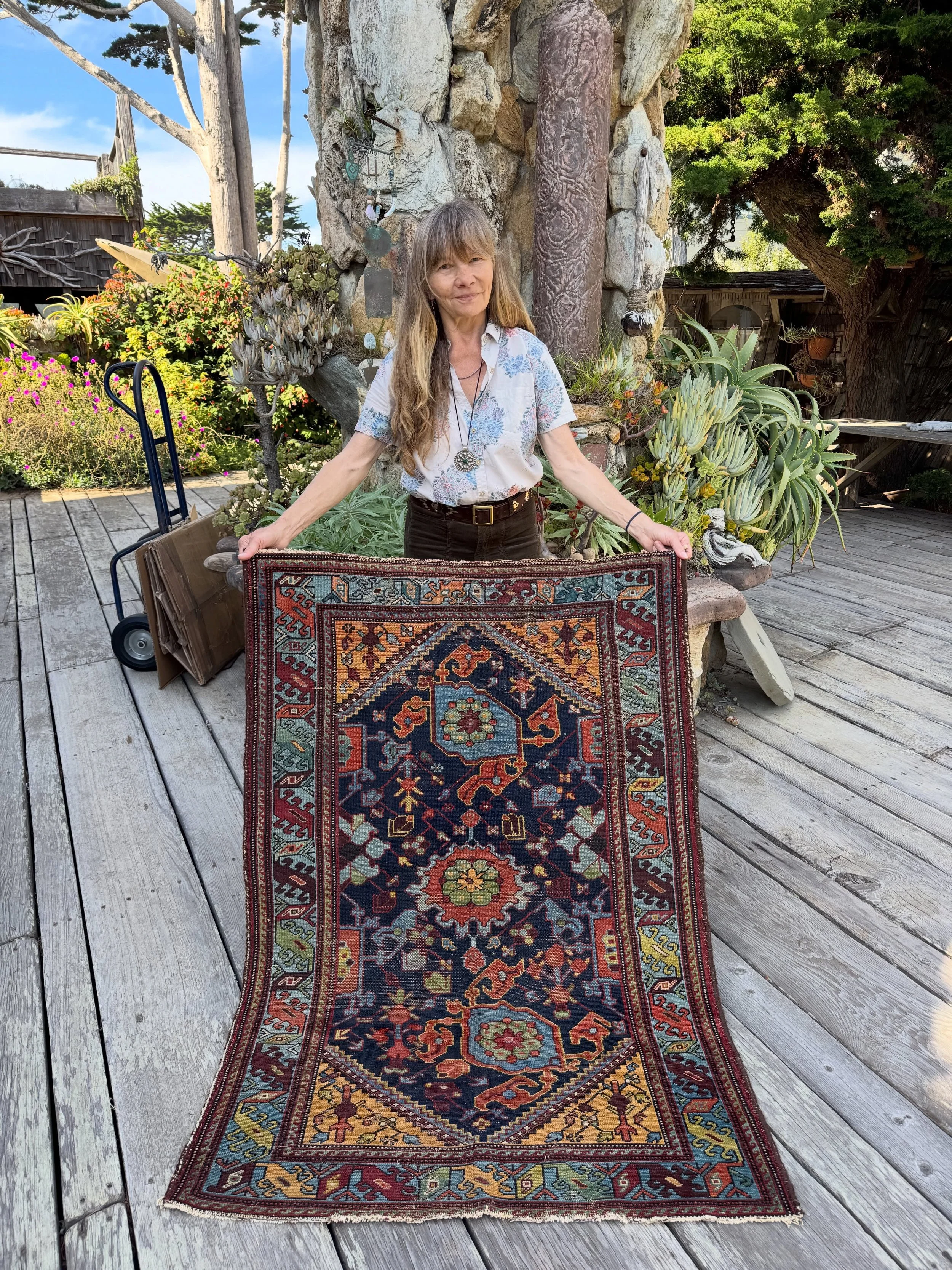 A beautiful and quirky little gem with glorious colors. The design is a large scale version of the afshan motif. Size is 3&rsquo;6&rdquo;x4&rsquo;11&rdquo;. Please send a DM for more information.