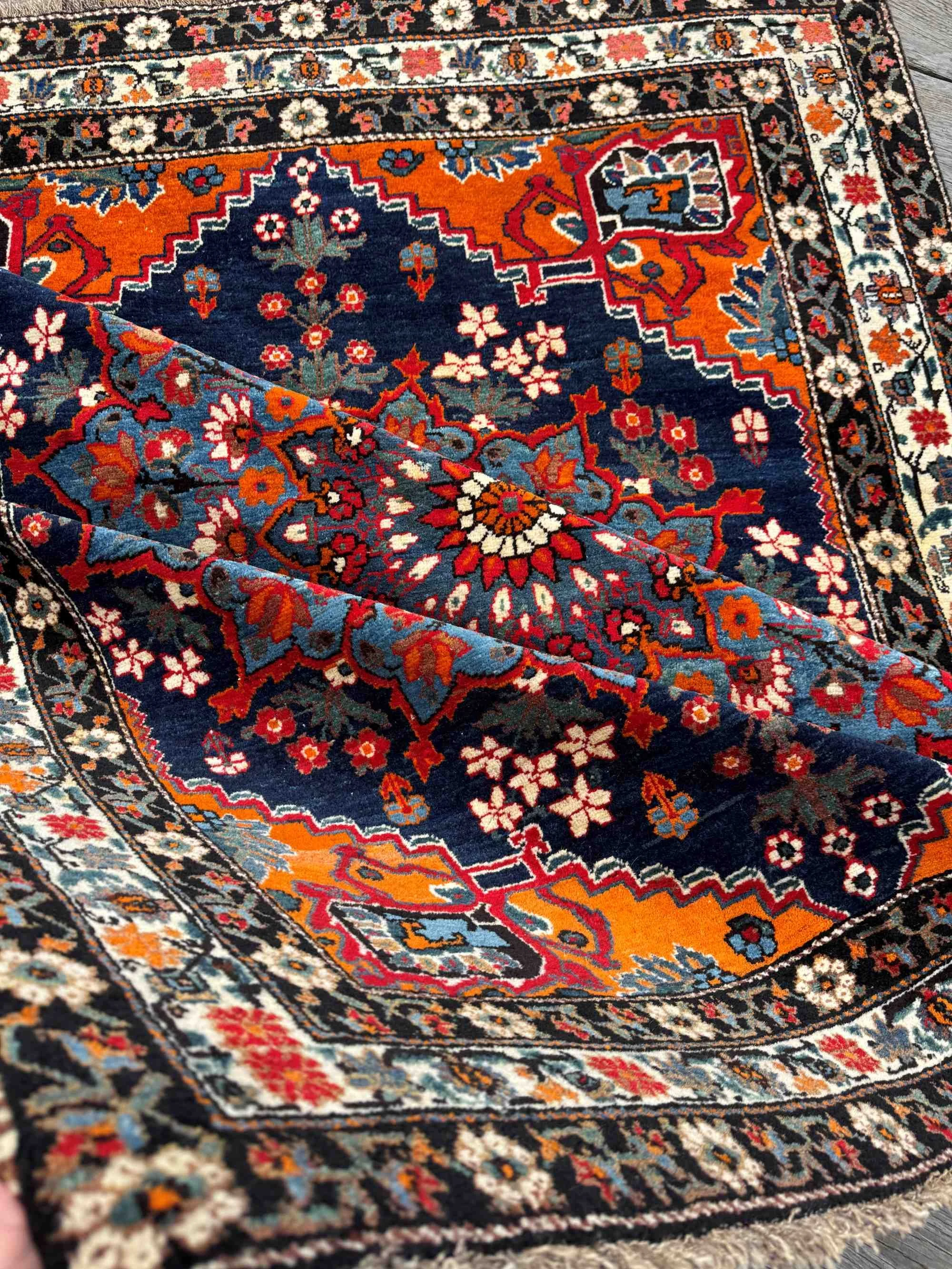 Fine Persian rugs for sale