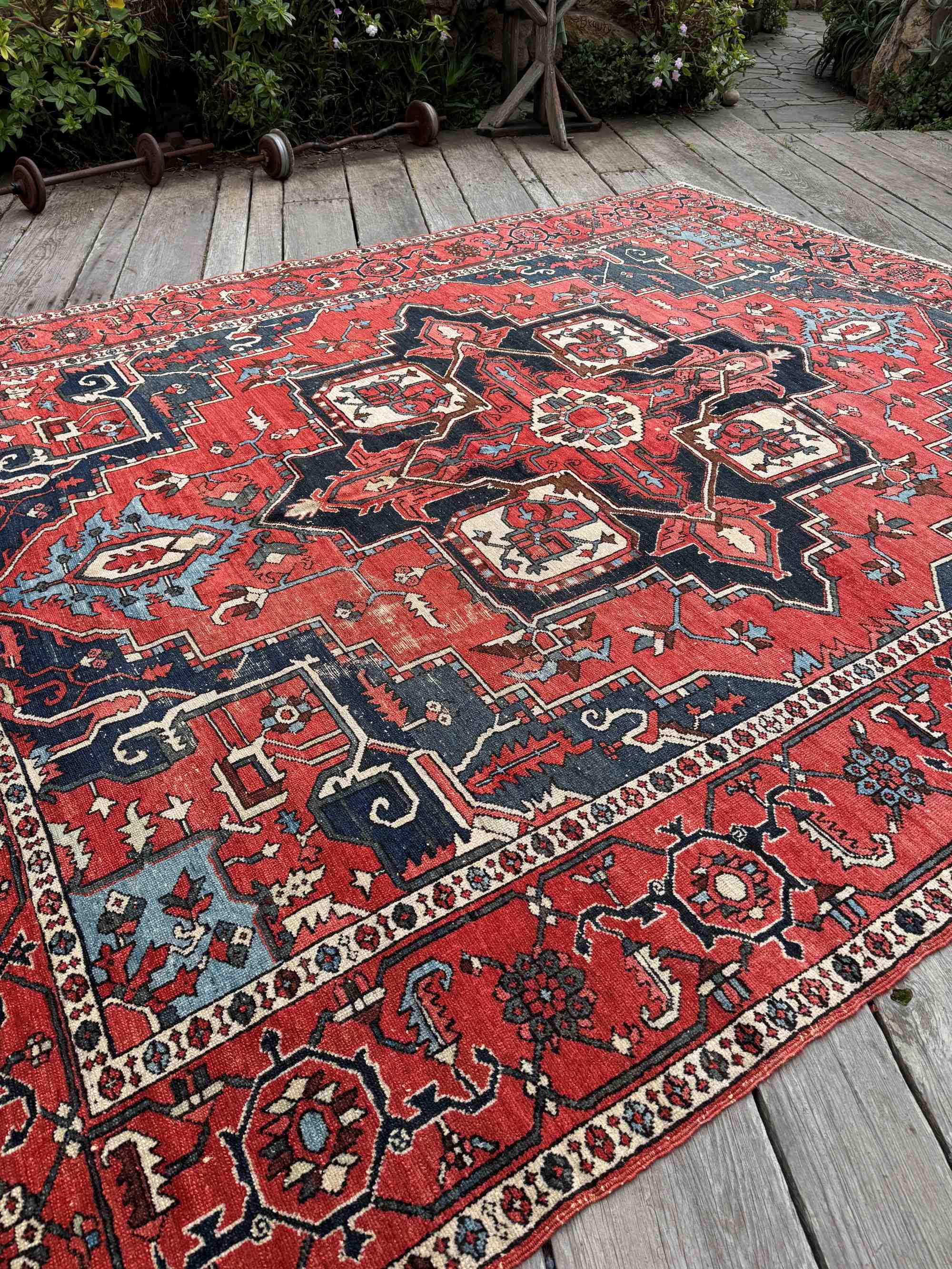 large Heriz rugs