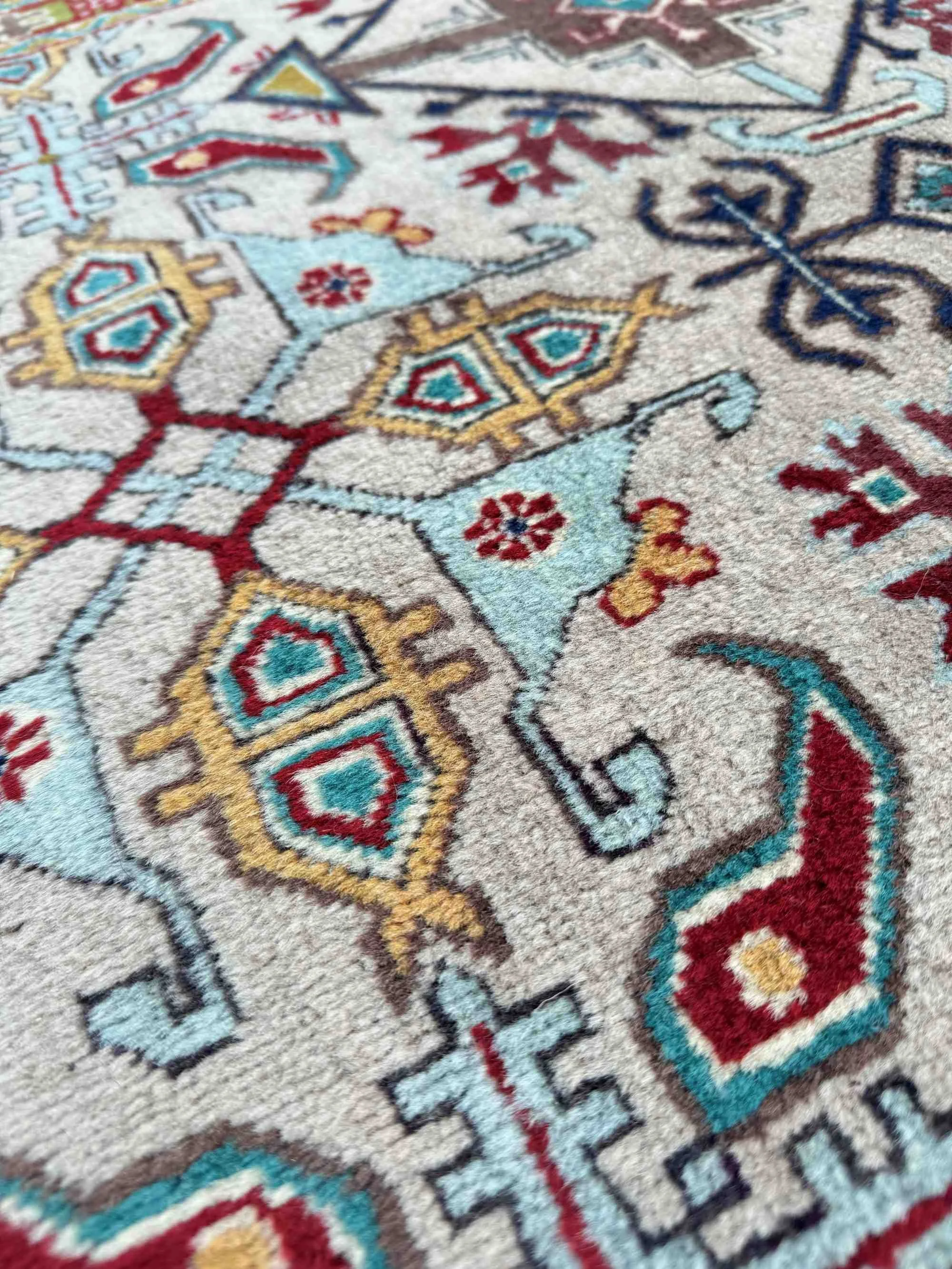 hand knotted vintage rugs