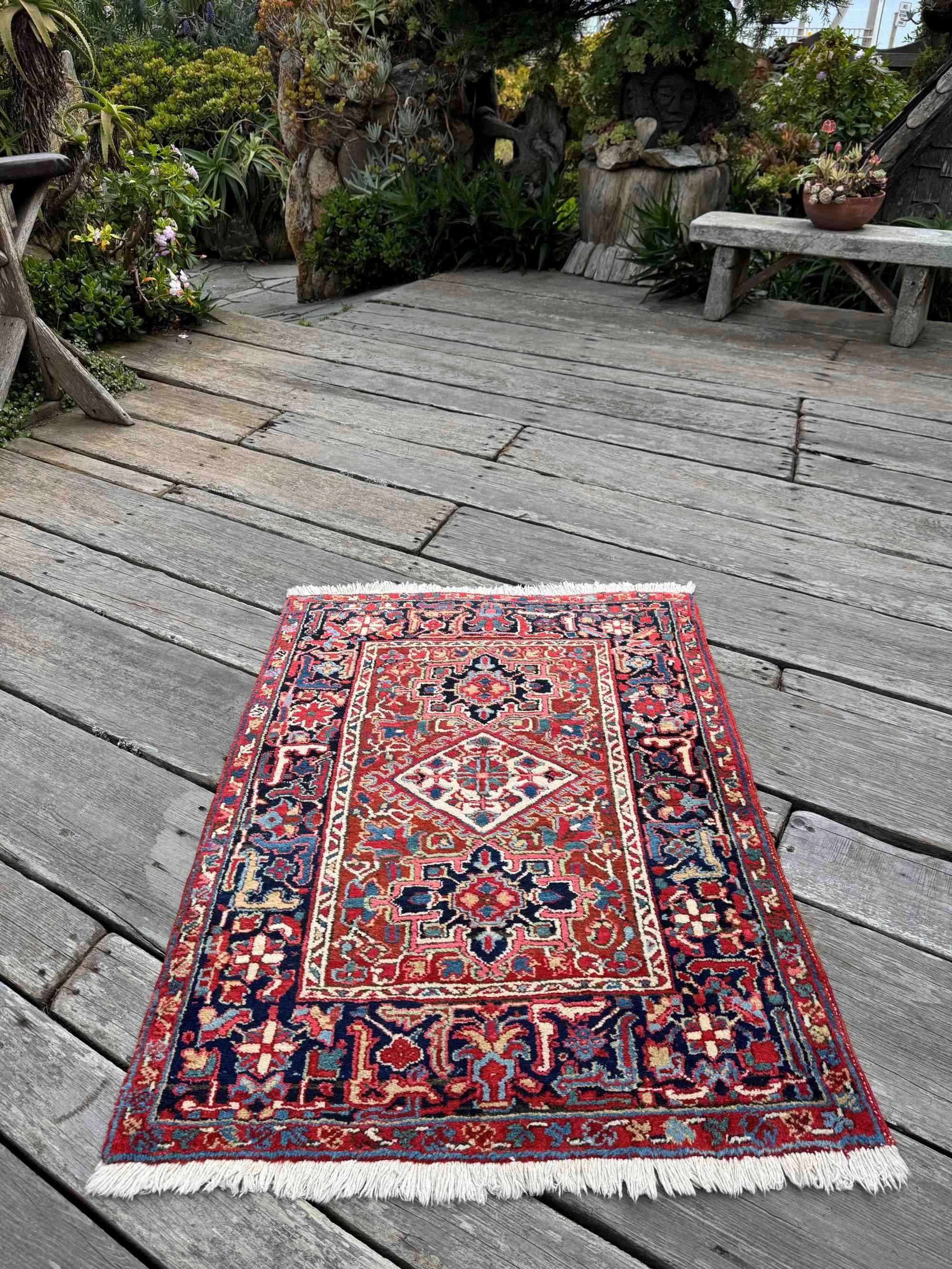 semi antique heriz rug small accent scatter size