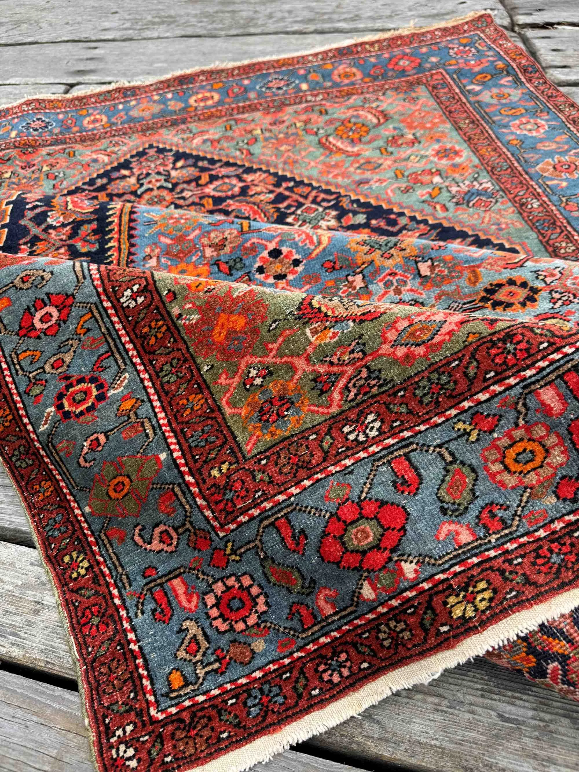 antique qoltuq zanjan rugs