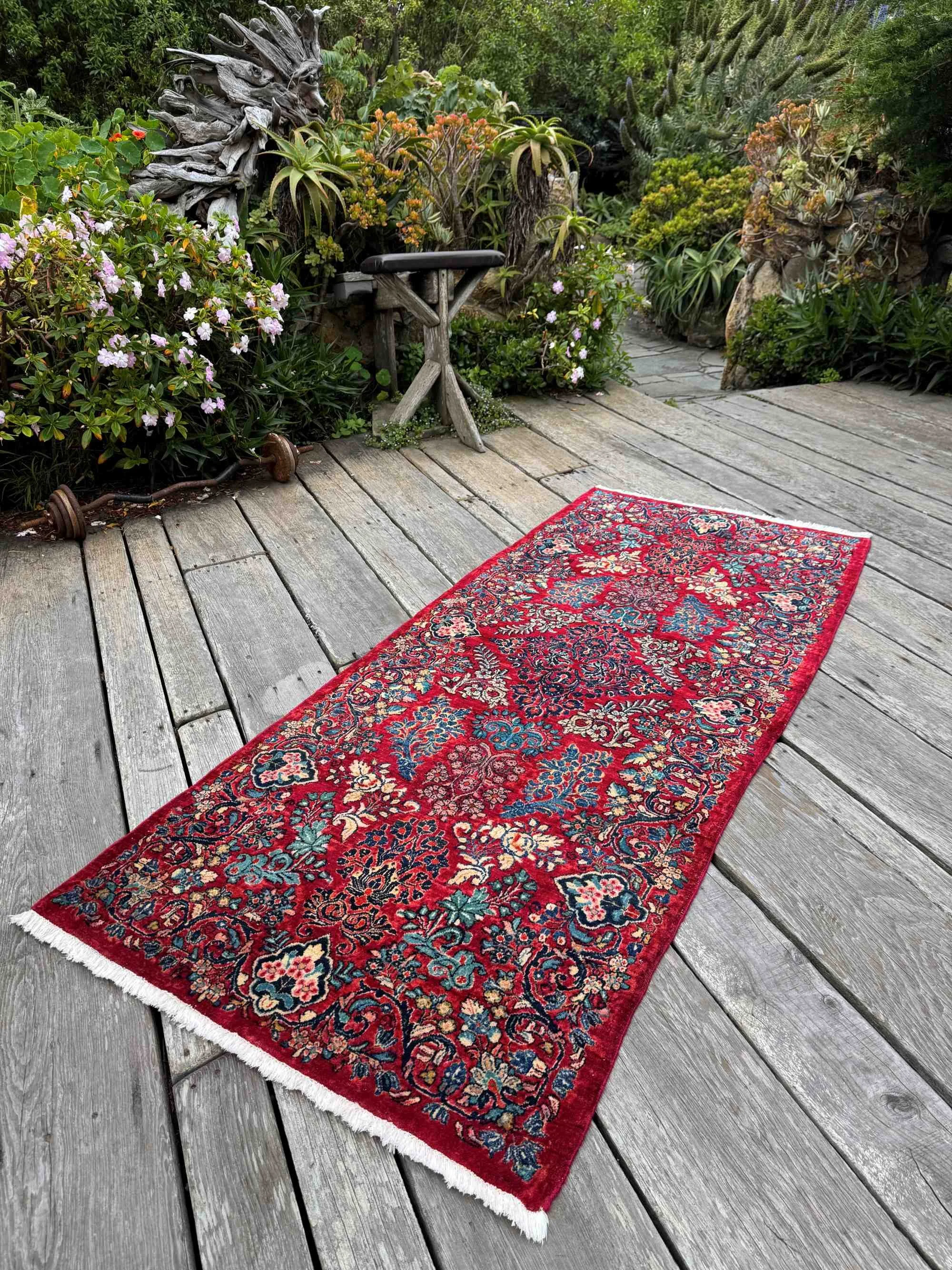 Sarouk rugs
