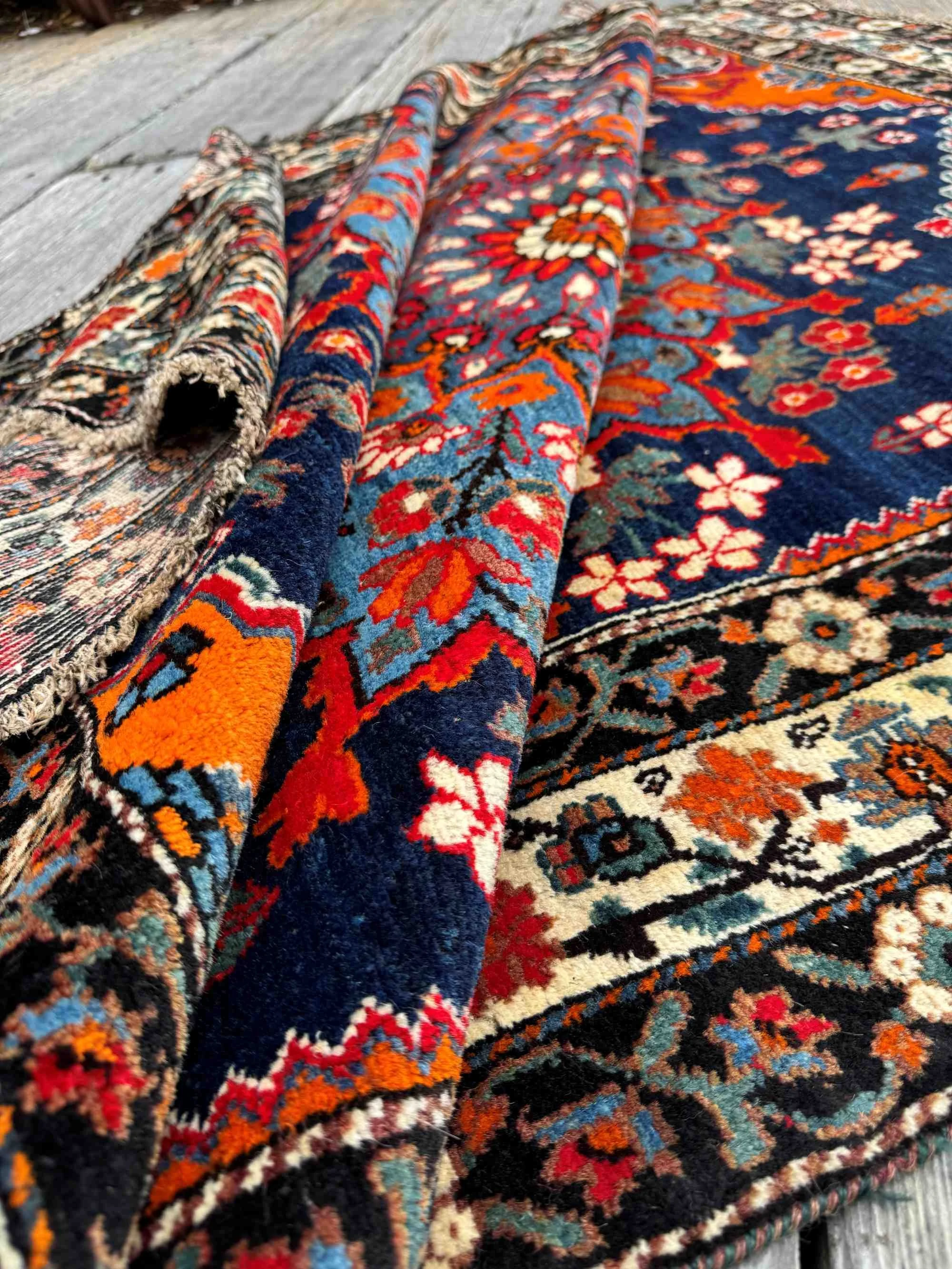 Khamseh Qashqai nomadic tribal rugs