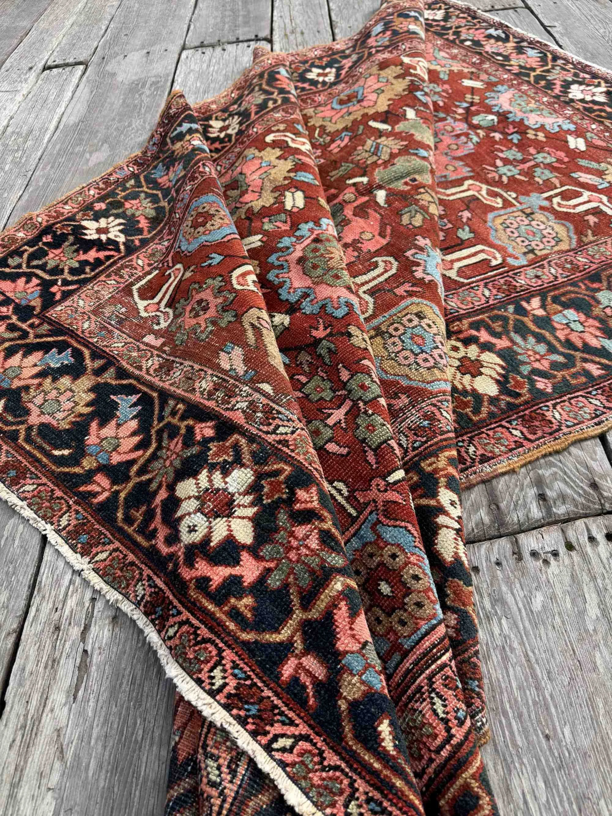 Heriz rugs room size antique