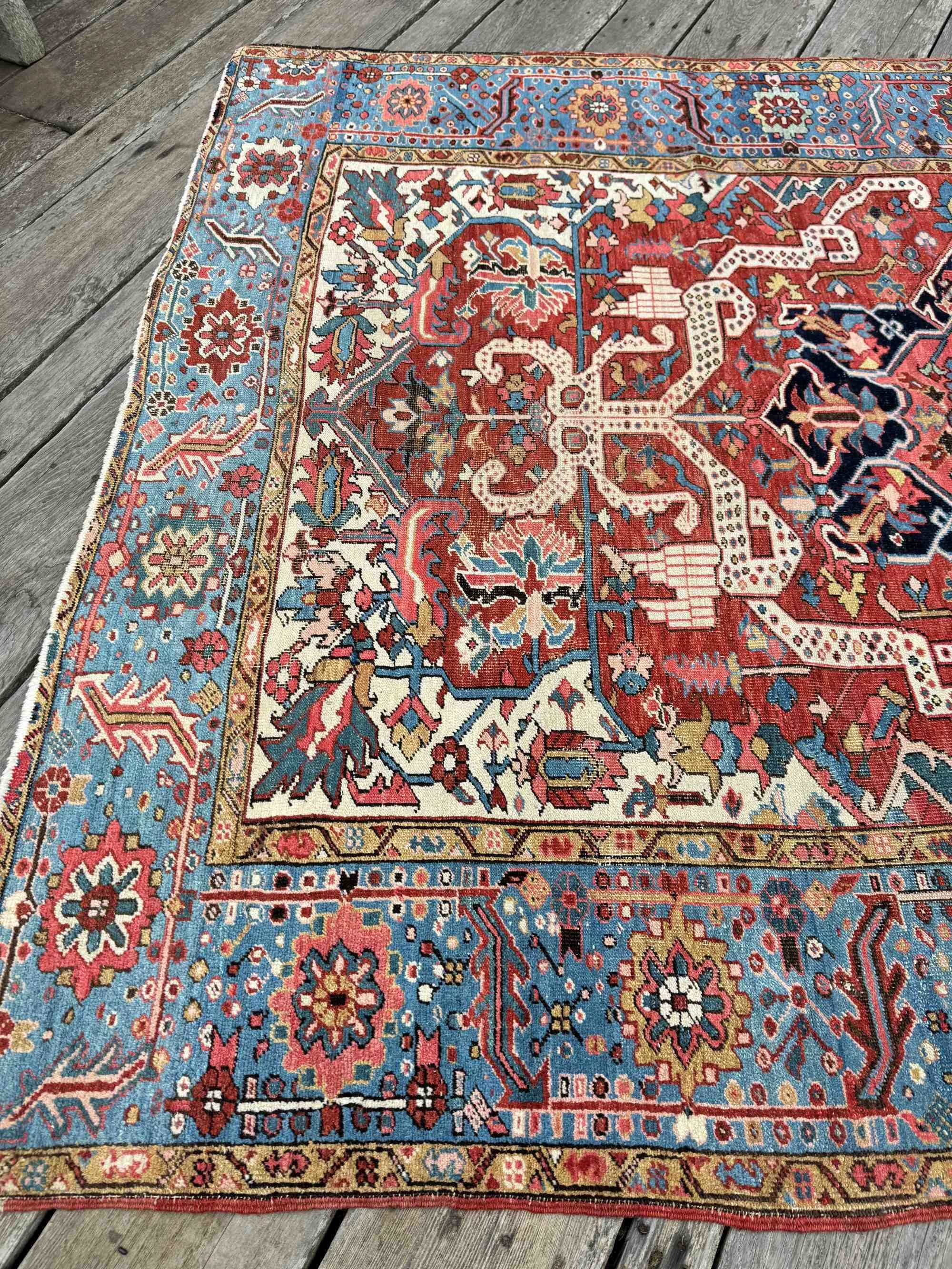 Heriz rugs room size antique