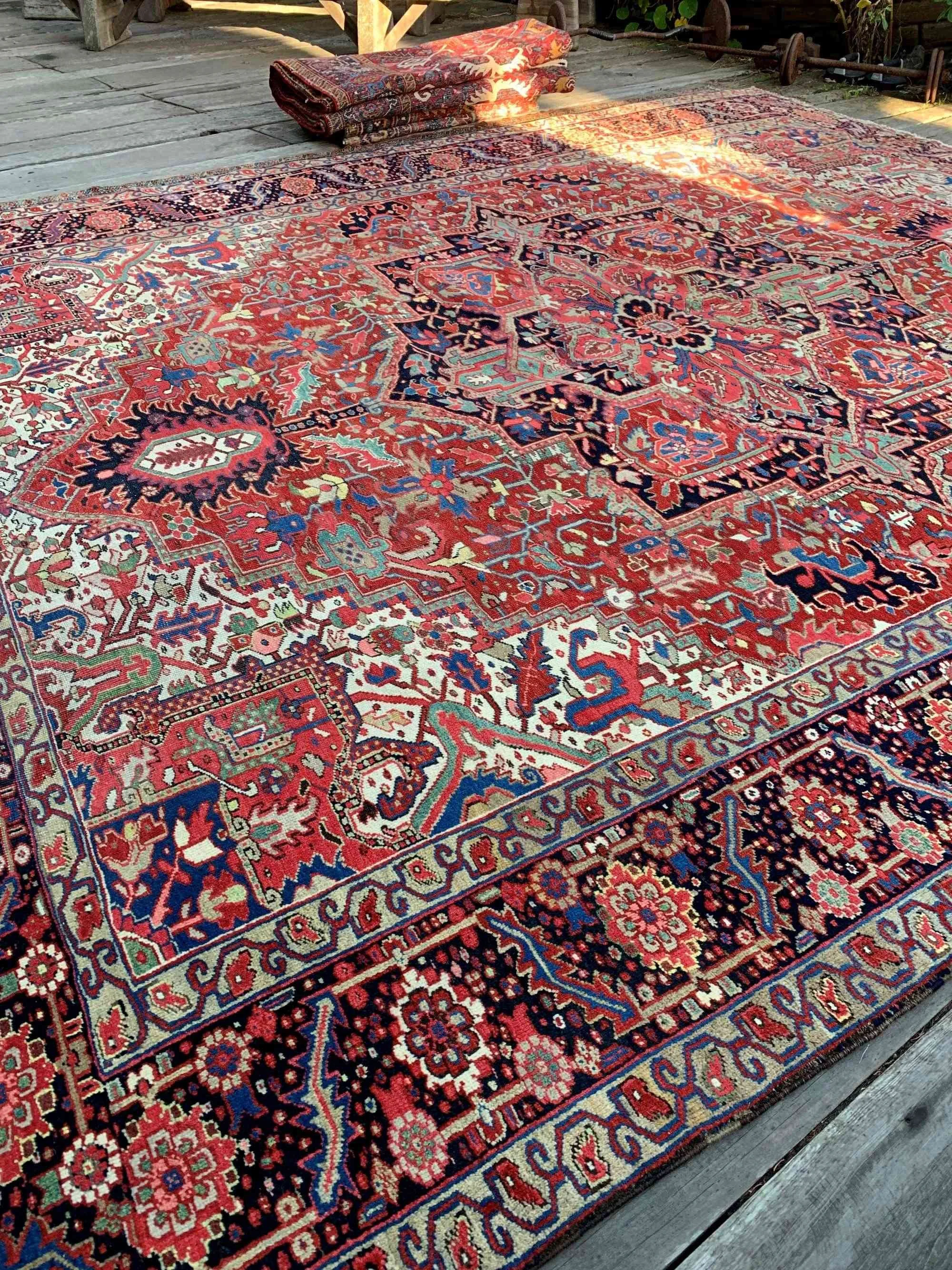Heriz Serapi rugs for sale
