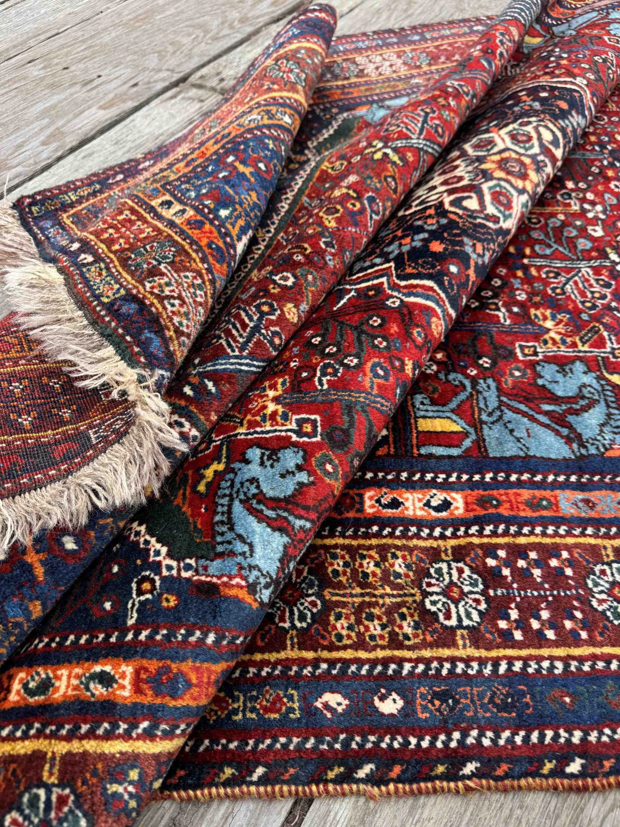 Qashqai rugs