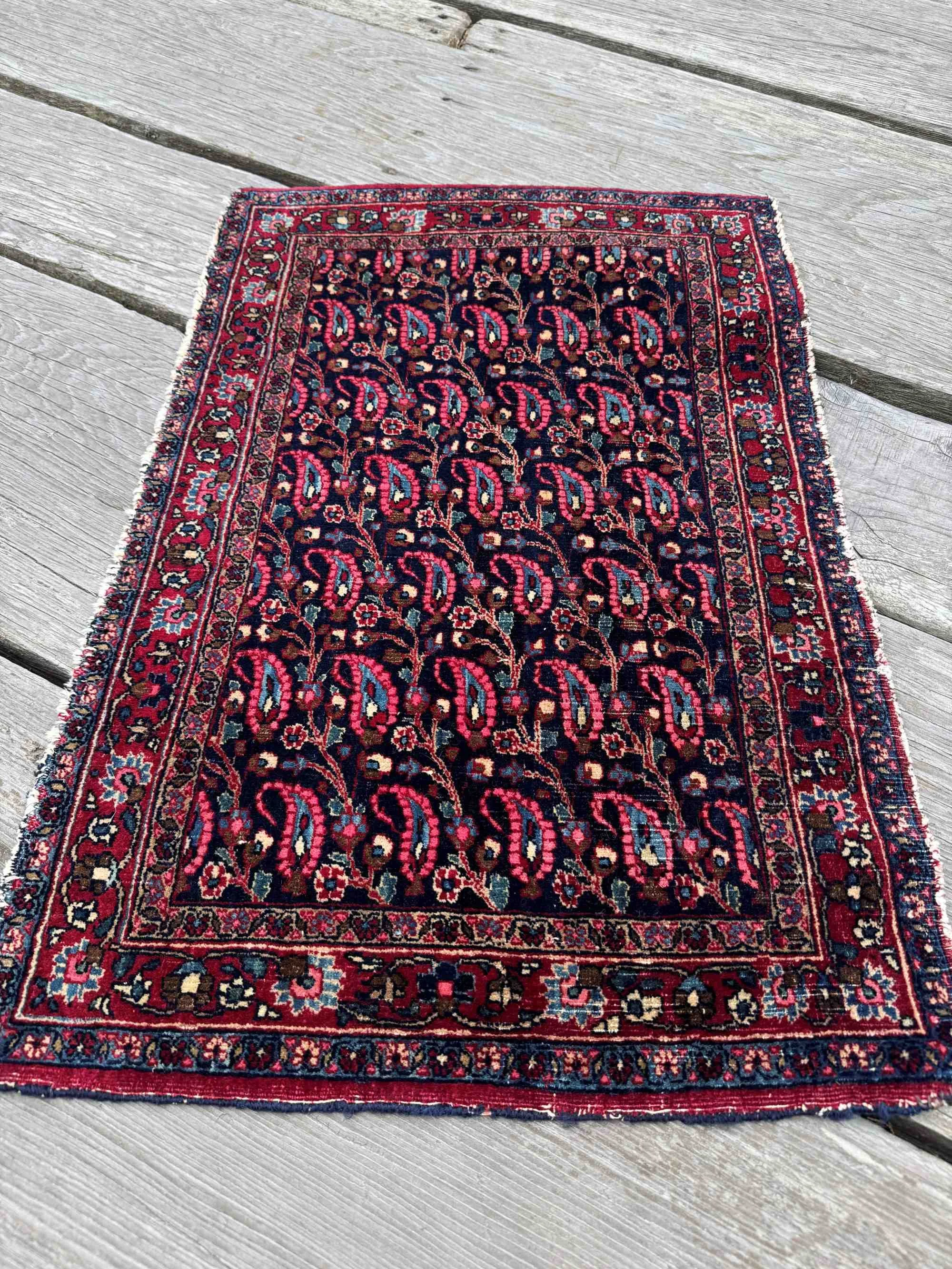 persian accent rugs
