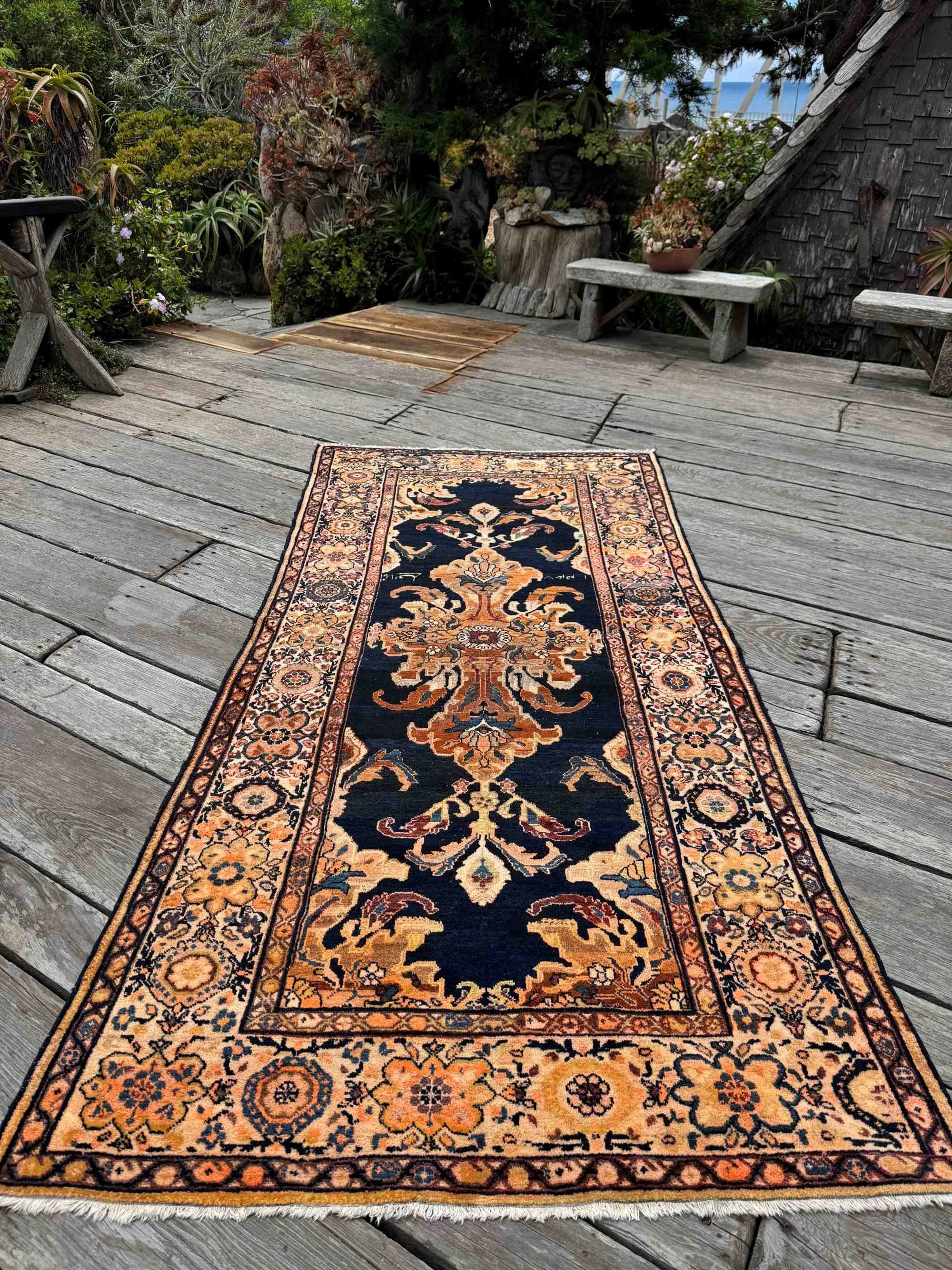mahal sultanabad rugs