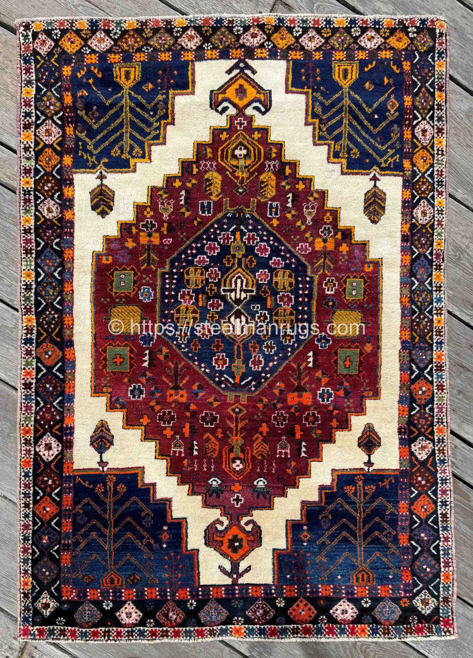 vintage shiraz abadeh rug
