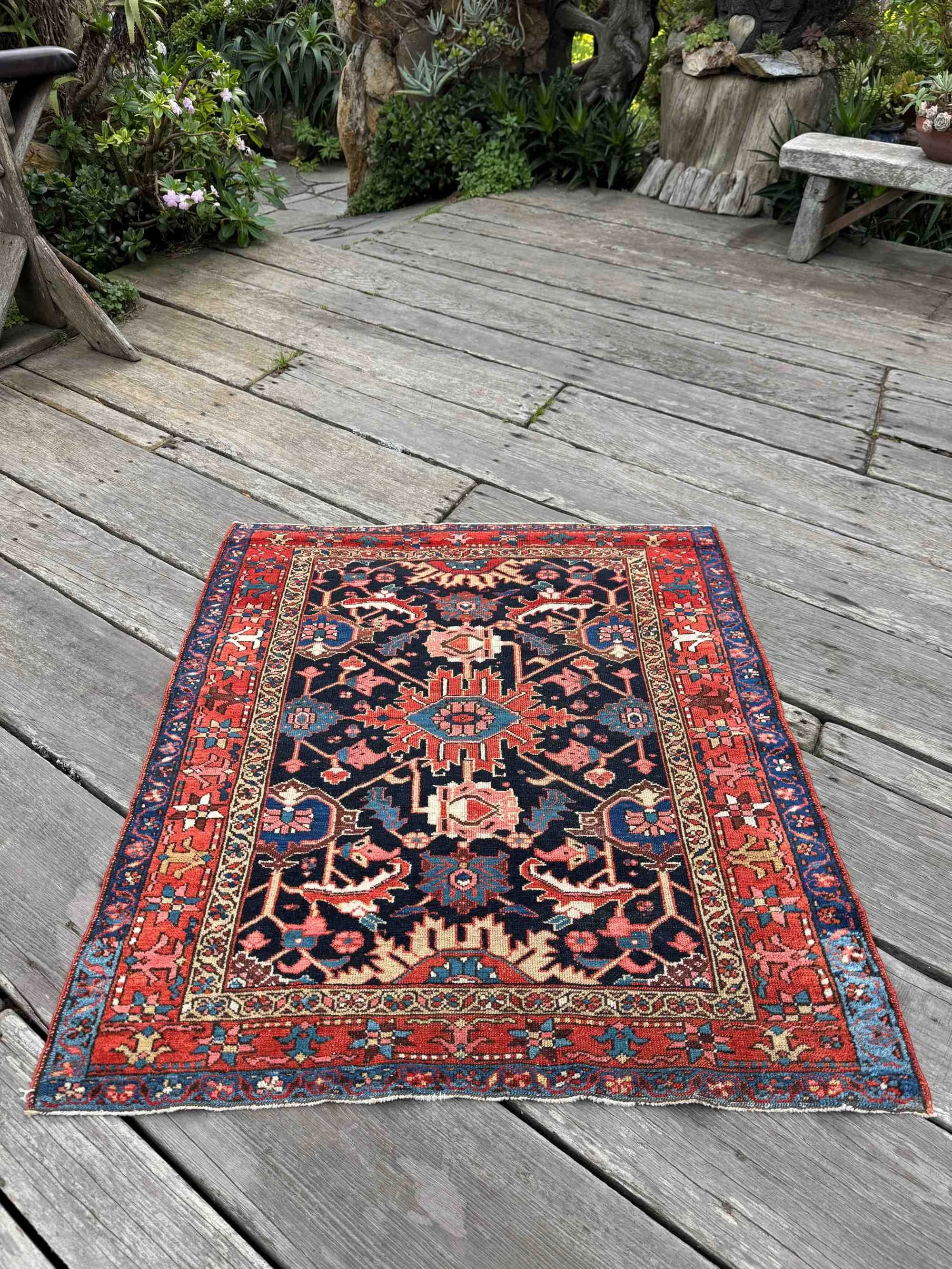 Karaja Serapi rugs