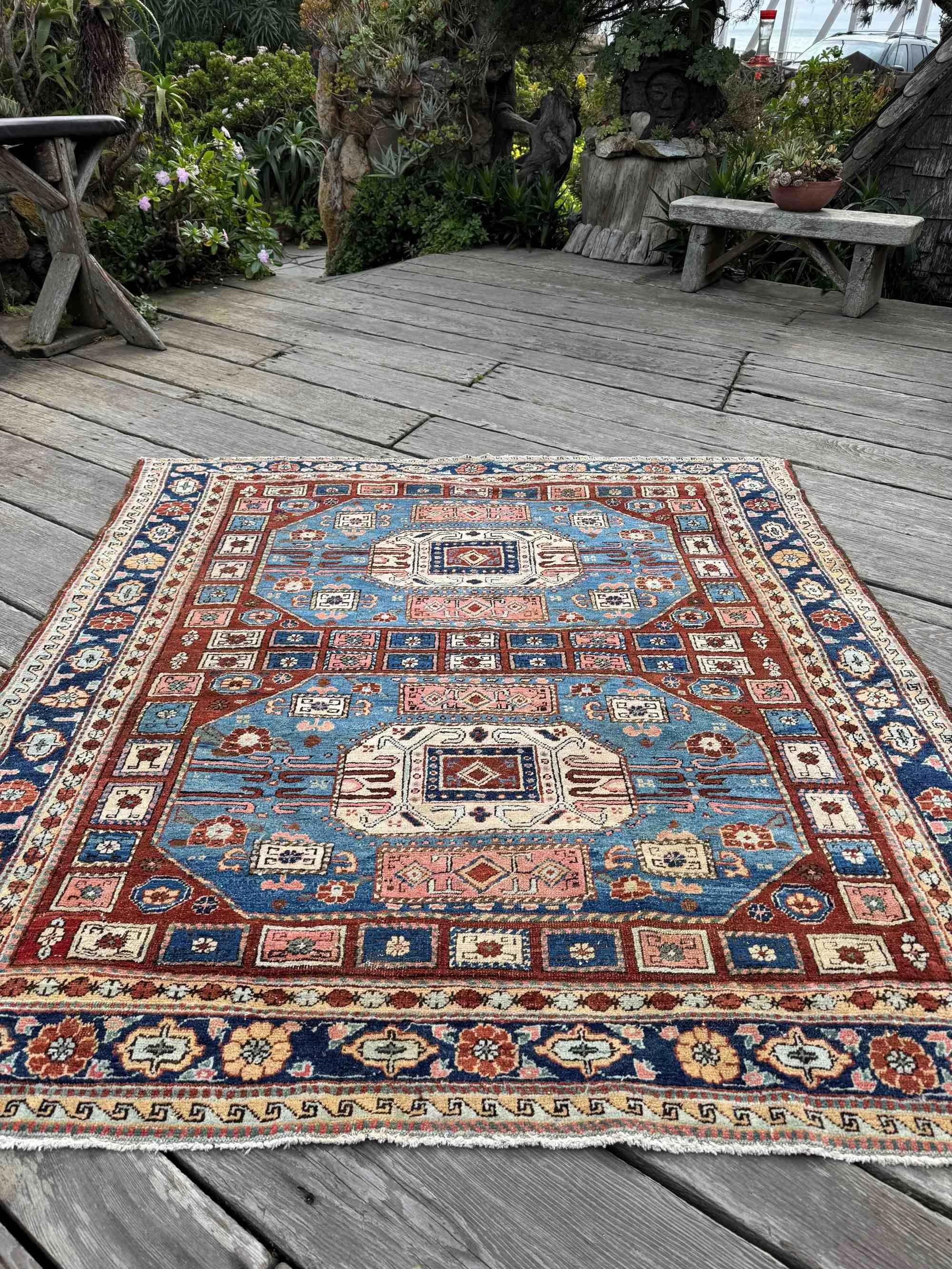 Heriz Serapi rugs for sale