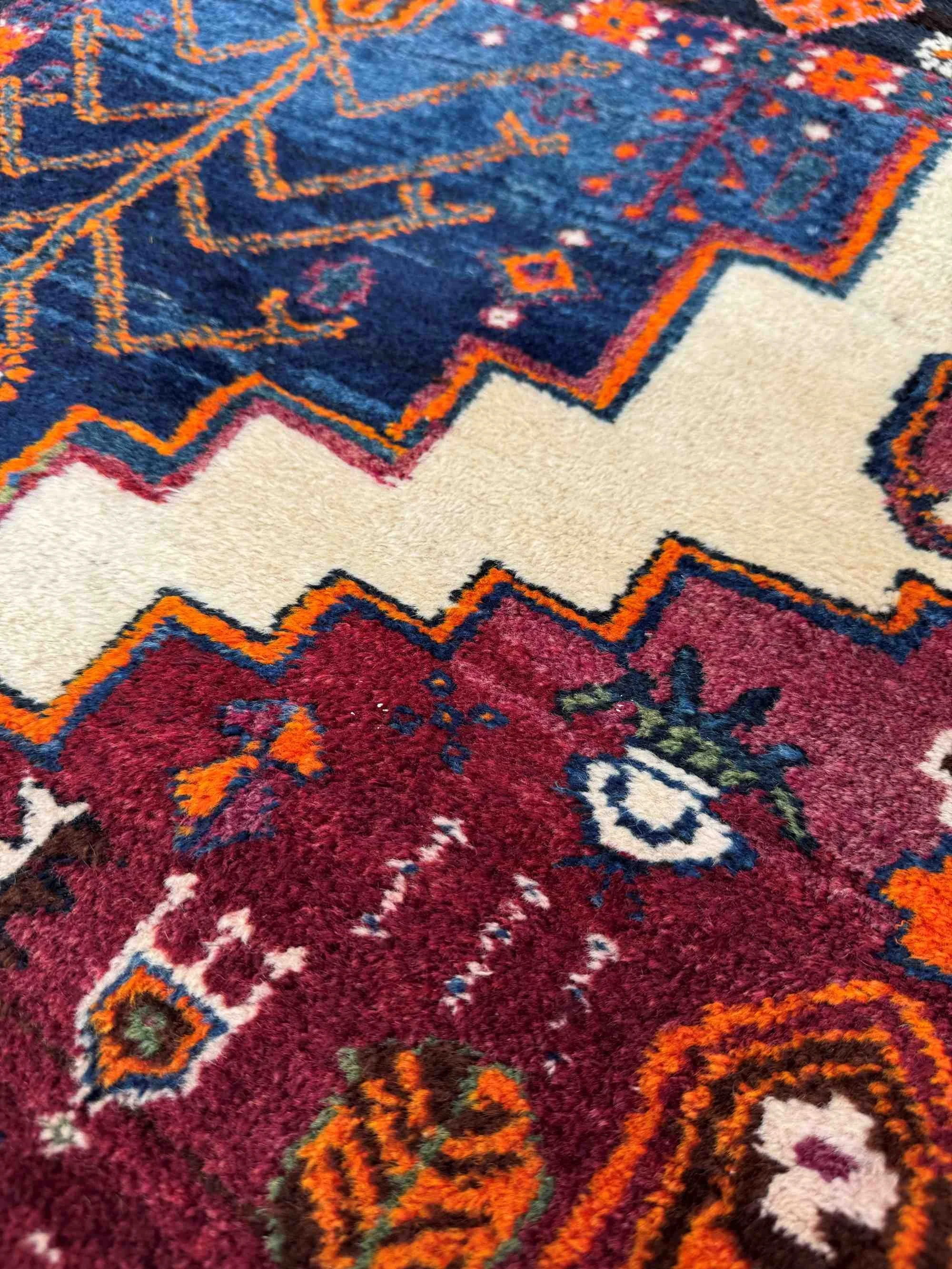 tribal accent rugs
