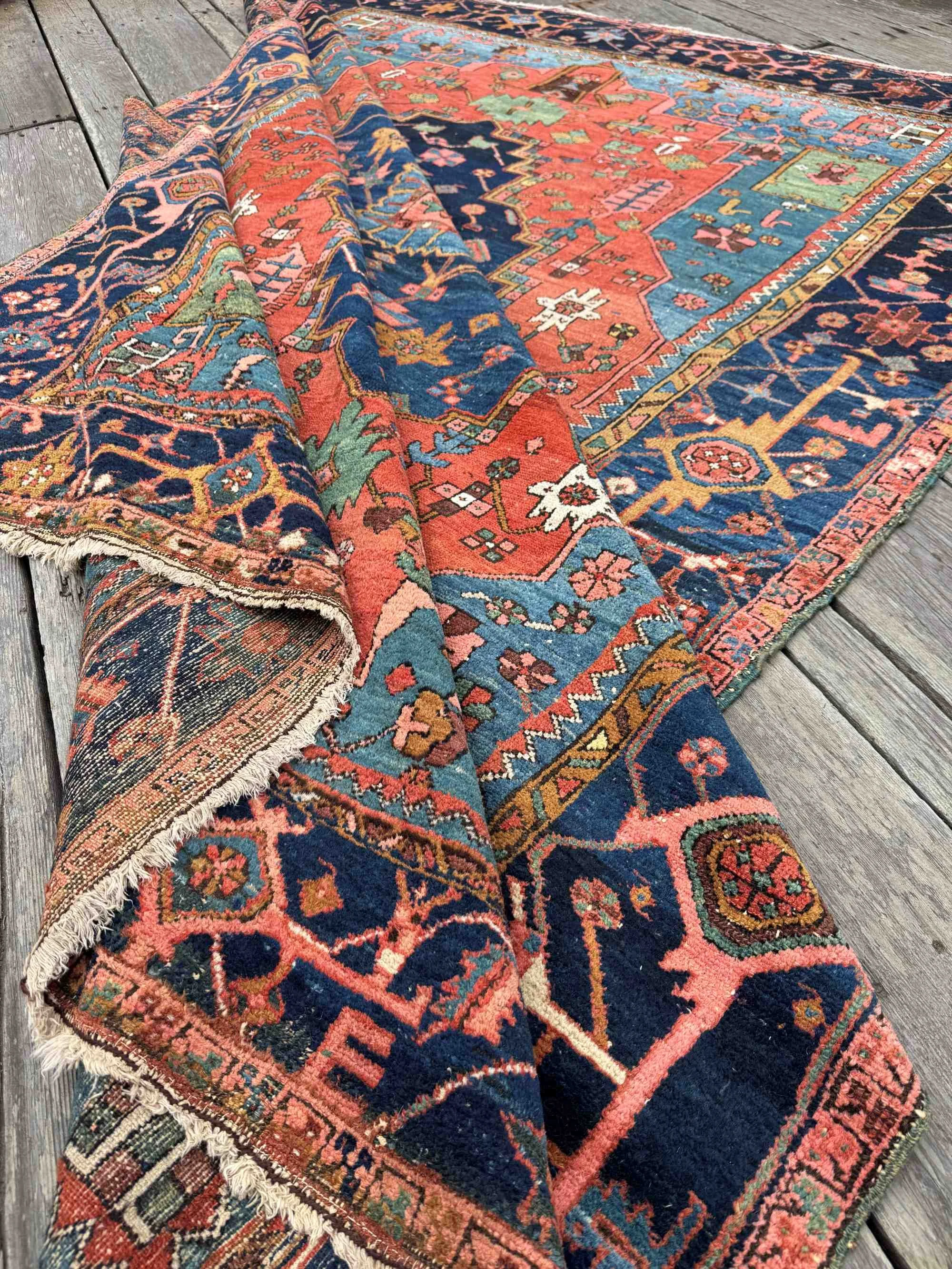 Heriz Serapi rugs for sale large