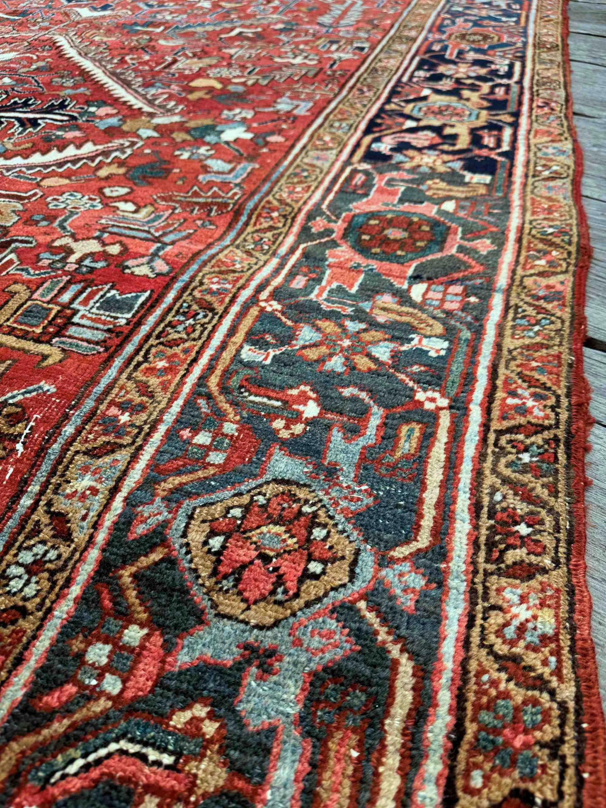 red heriz rugs