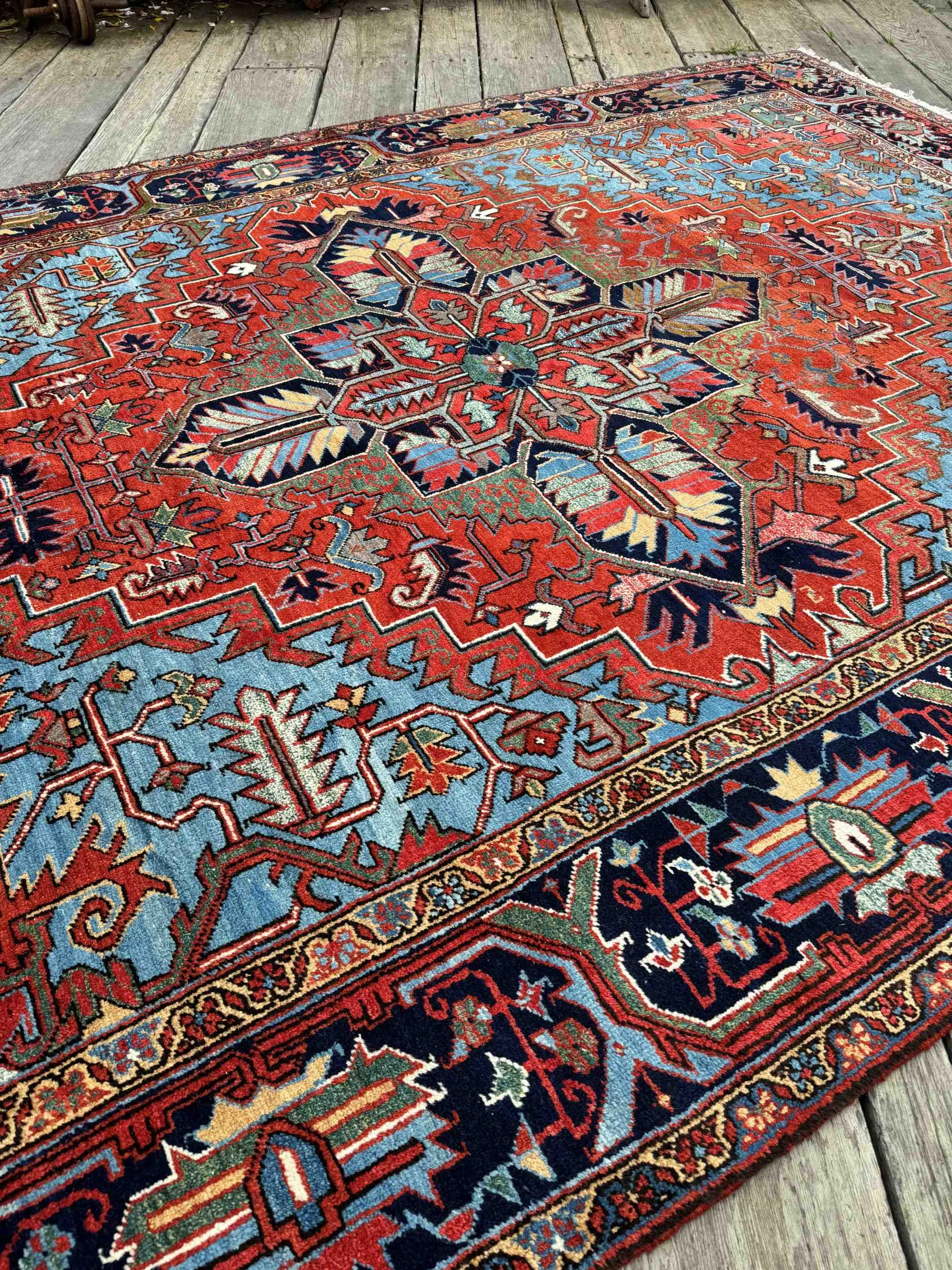 Heriz rugs room size antique