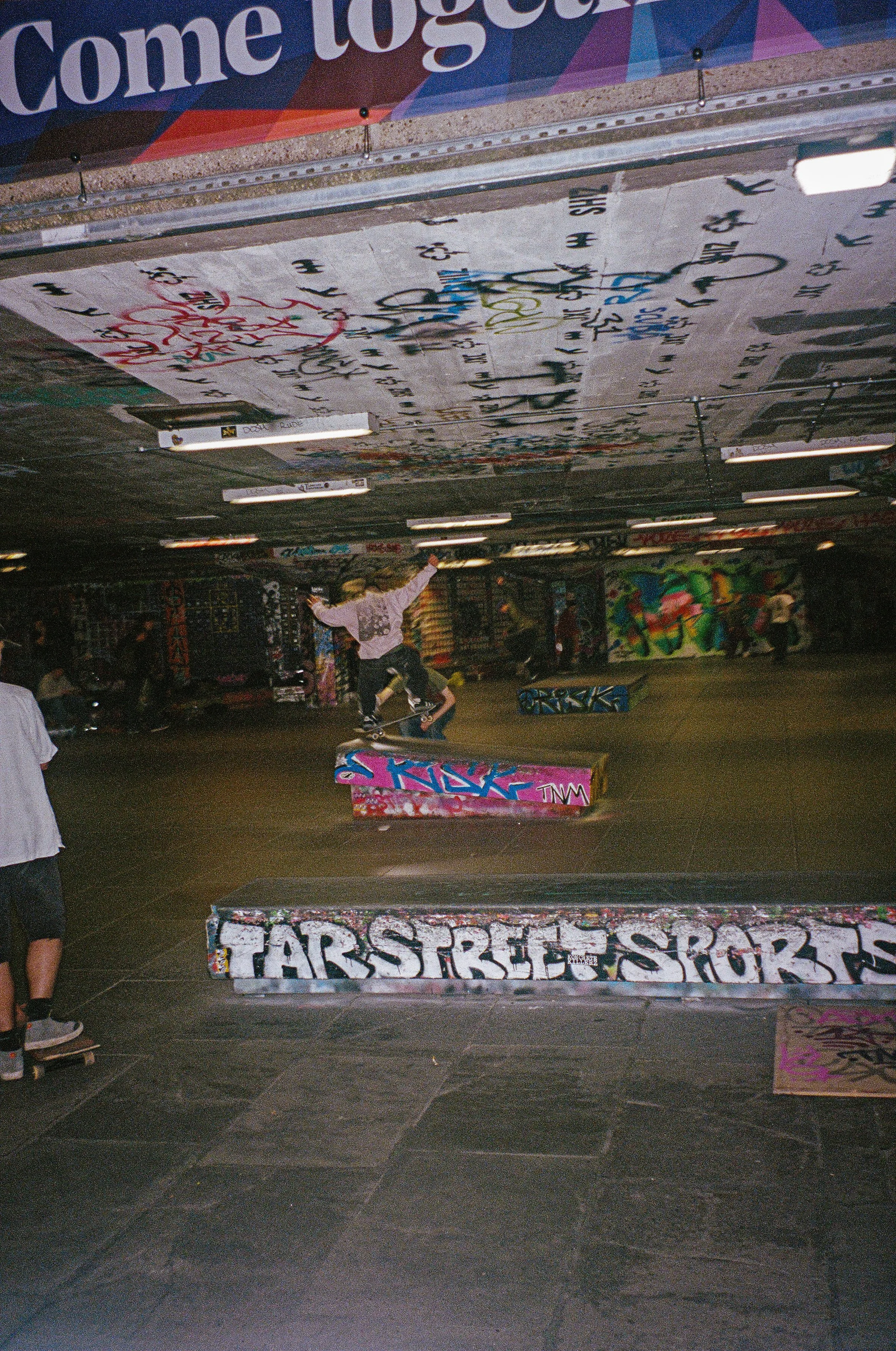 82850032-2.jpg