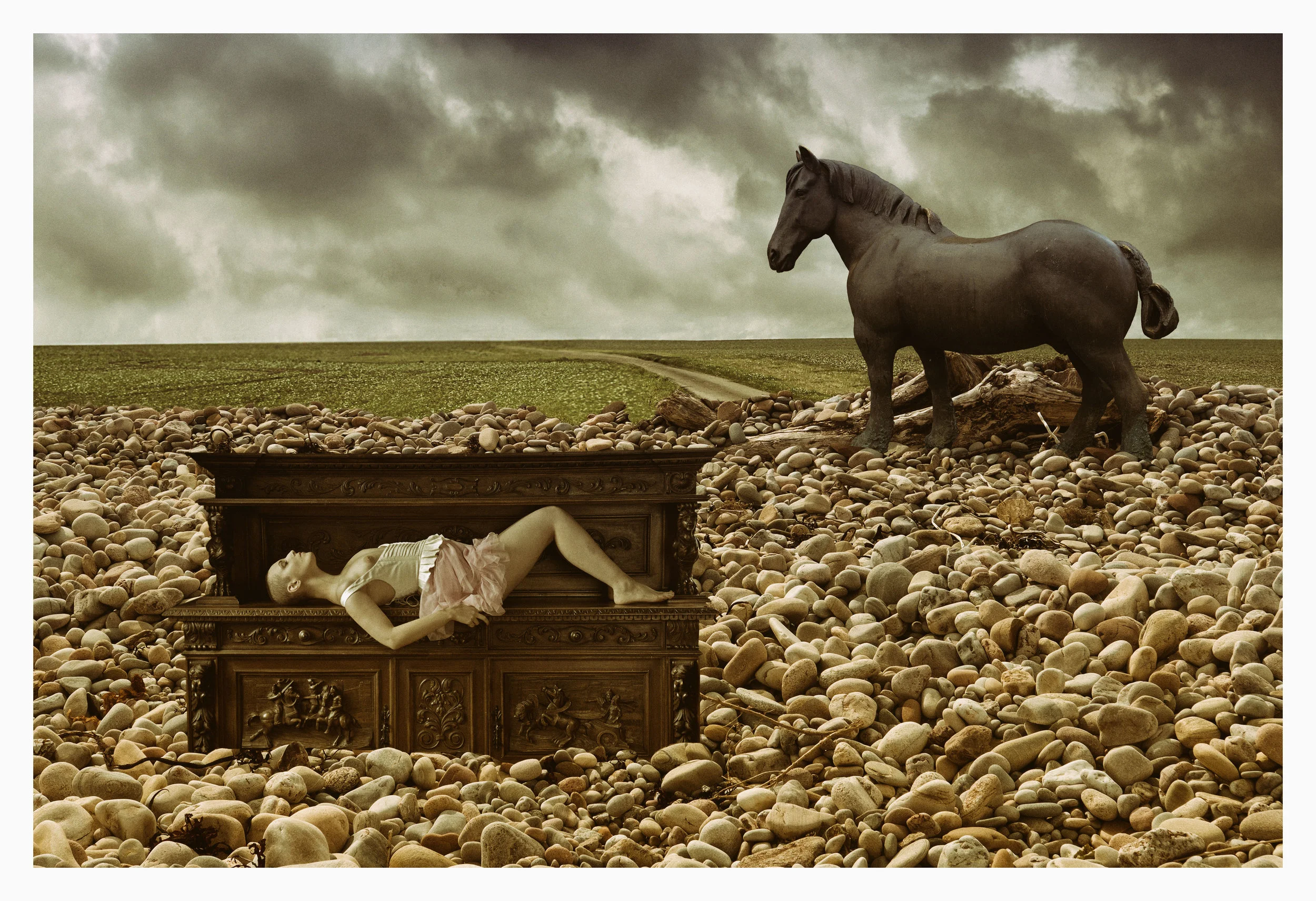 Elisa dreaming with a horse. (2018)