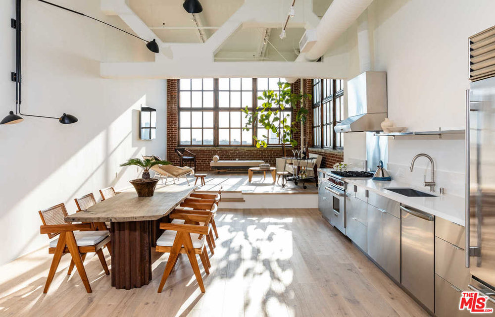 Industrial Artist Warehouse Loft with Natural Light and Views of