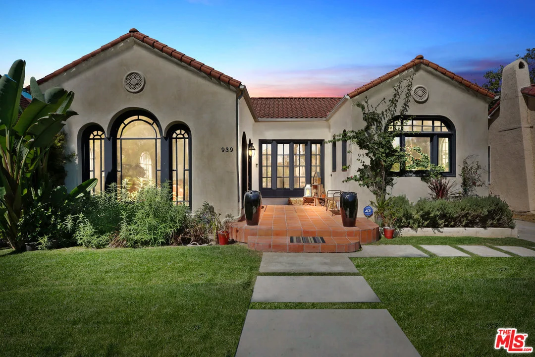 MLS photo provided by listing agent AVANTIKA SHAHI.