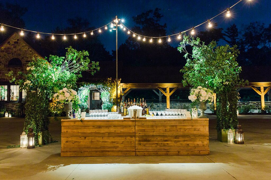 Venue & Catering: Blue Hill at Stone Barns | Band: Rhythm Collective from Elan Artists | Florals: Stone Kelly | Rentals: Stone Kelly | Lighting: Pegasus | Beauty: Facetime Beauty | Dress: Vera Wang | Stationery: Venamour Photography: Heather Waraksa | Videography: Reuben (Ira Lippke)